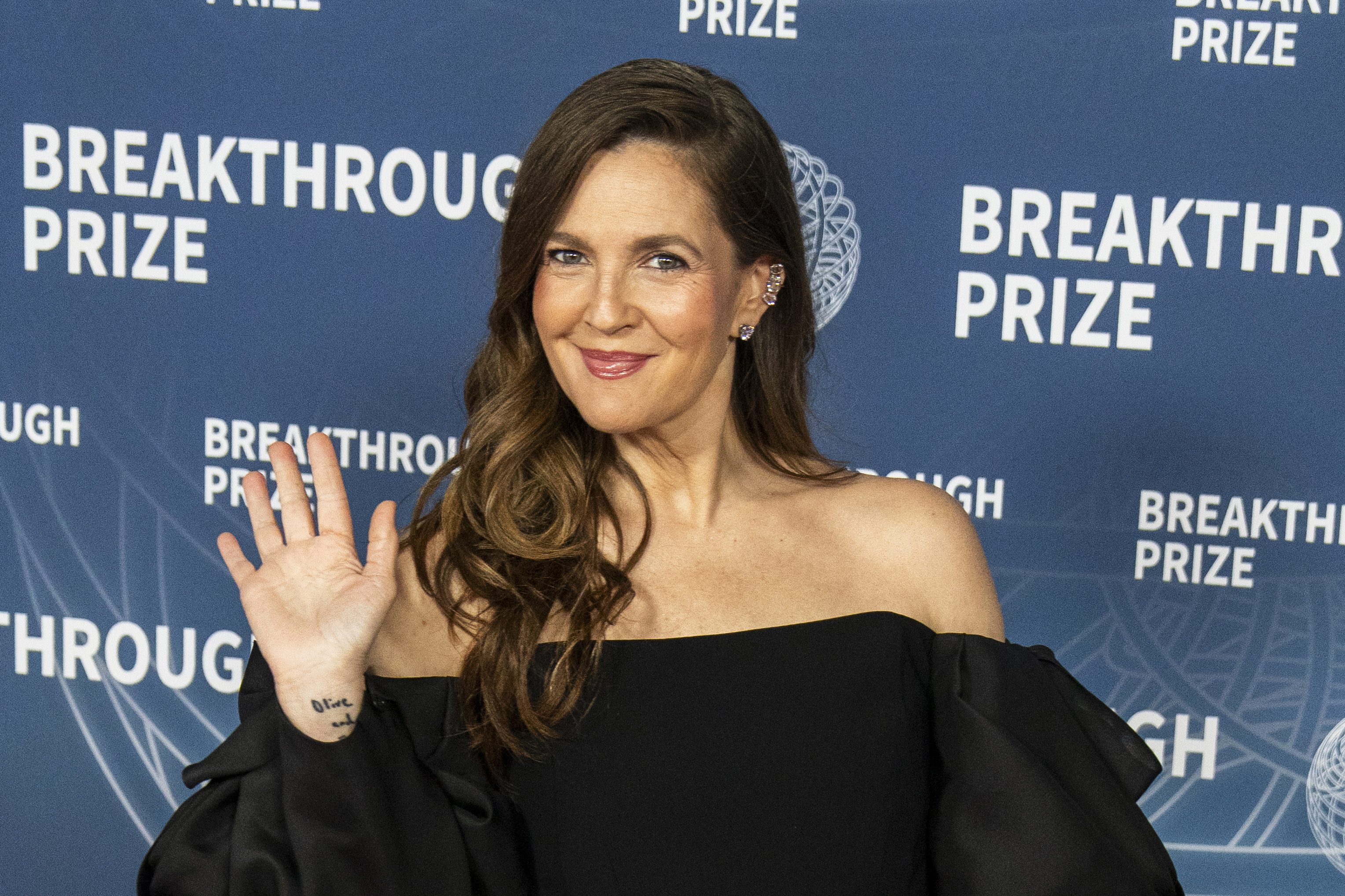 Drew Barrymore attends the 2025 Breakthrough Prize Ceremony at Barker Hangar on April 05, 2025 in Santa Monica, California. | Source: Getty Images