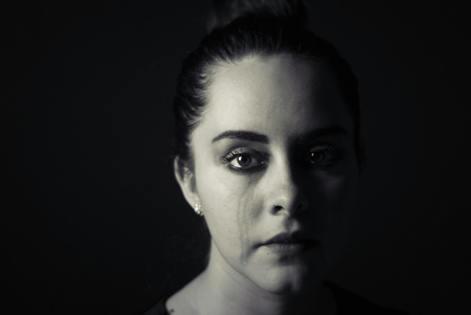 Uma mulher com lágrimas escorrendo pelo rosto | Fonte: Unsplash