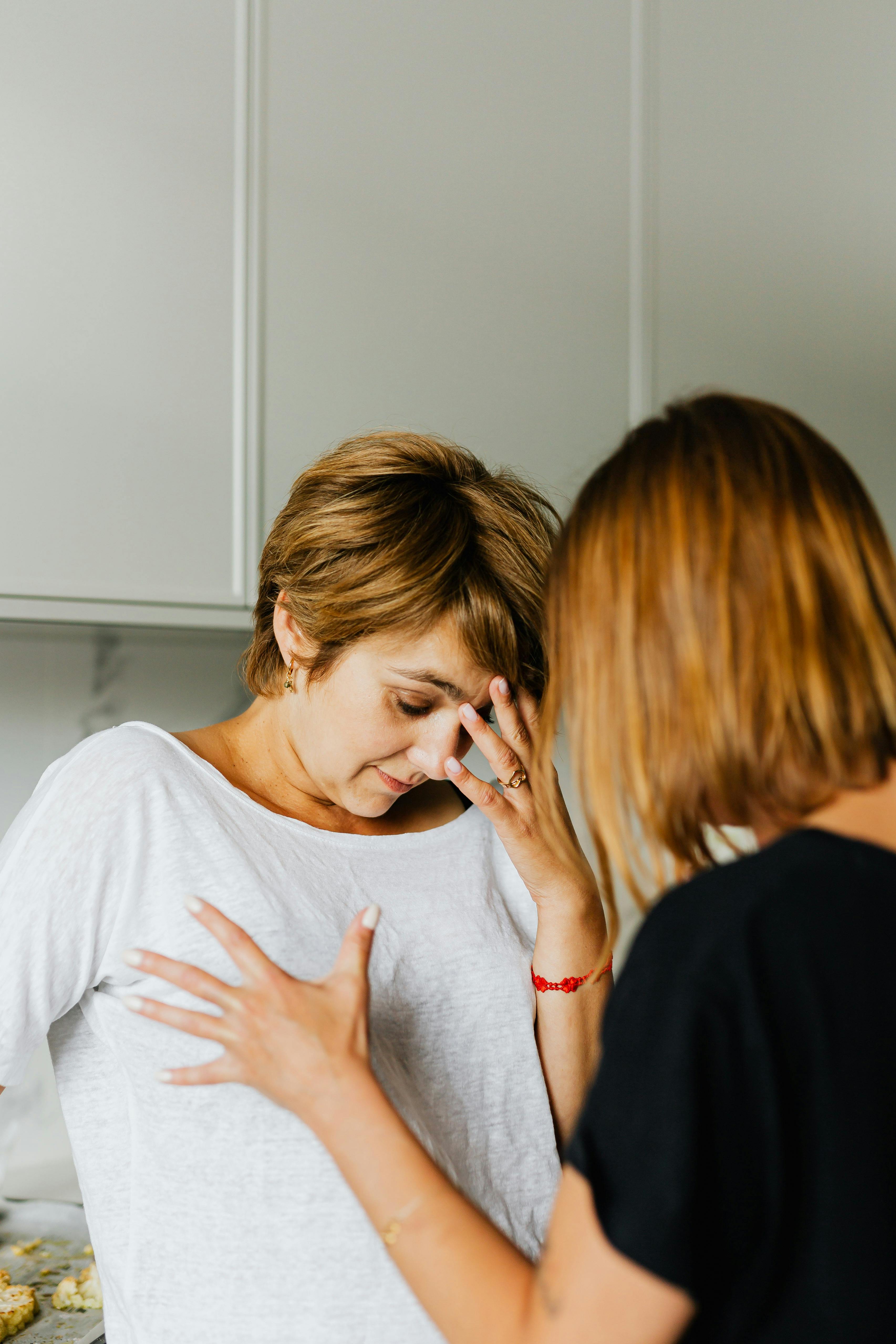 Two women having an argument | Source: Pexels