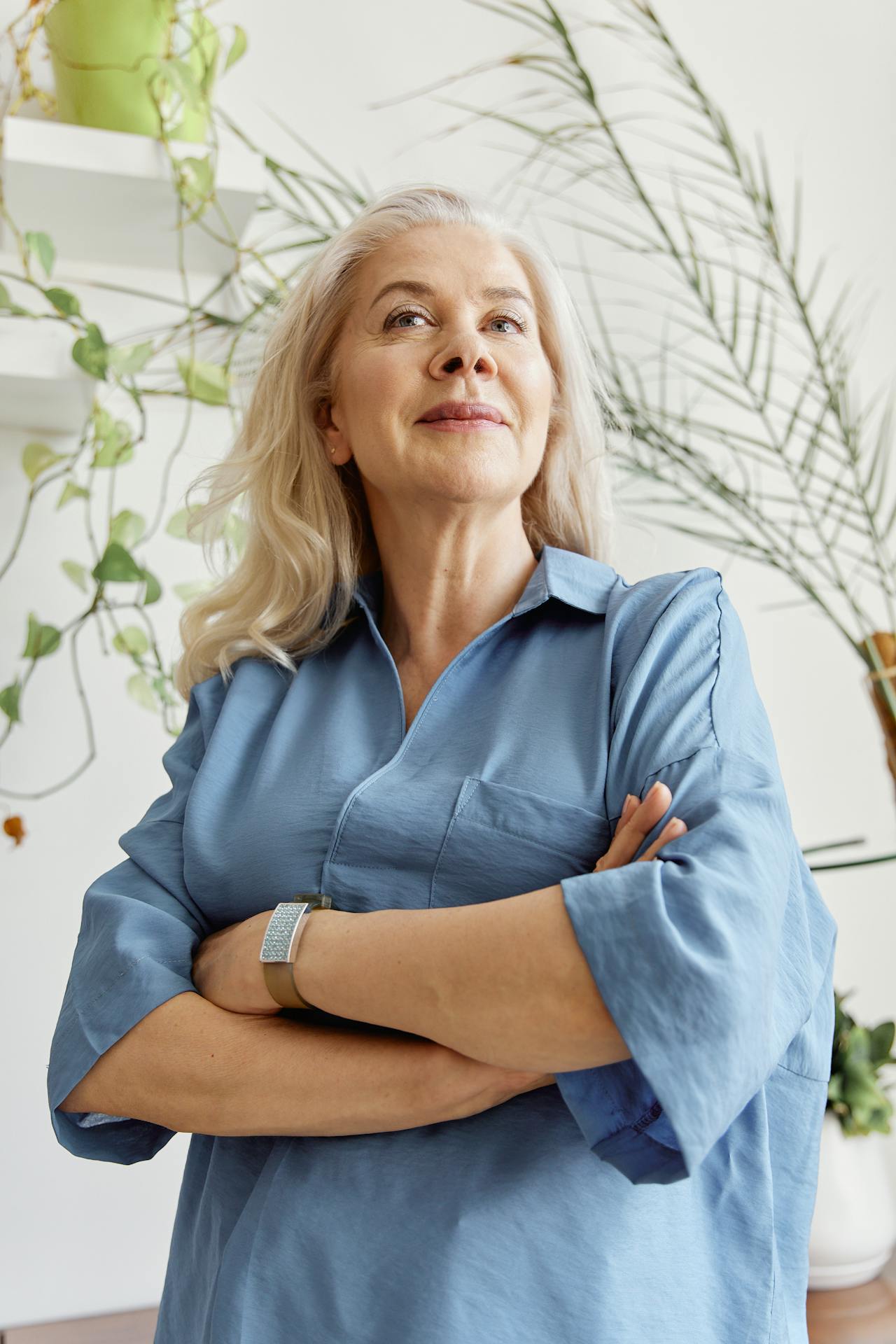 A smiling elderly woman | Source: Pexels