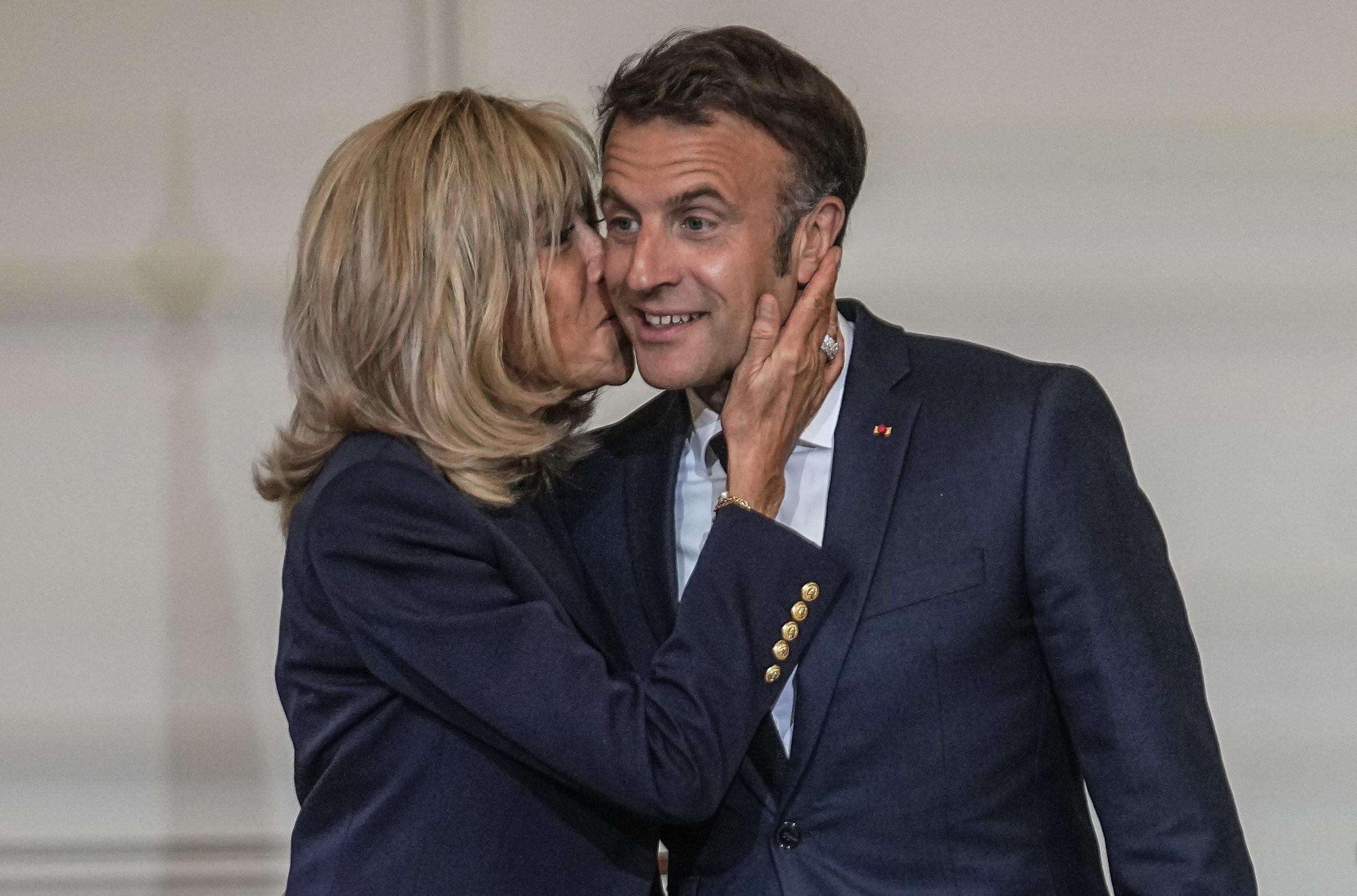 Brigitte and Emmanuel Macron during the award ceremony "No to bullying" rewarding students involved in the fight against cyberbullying at the French Elysée Presidential Palace on May 29, 2024. | Source: Getty Images