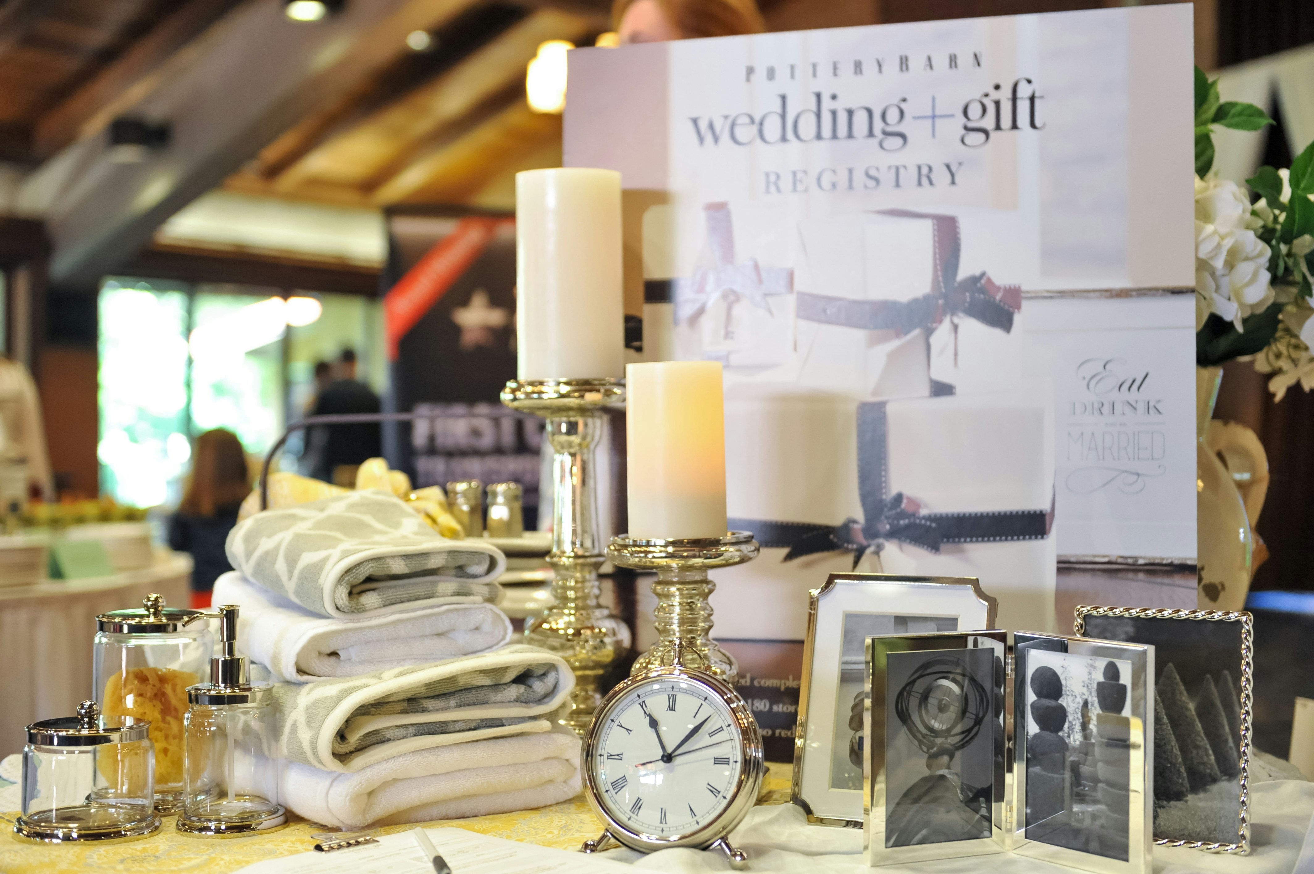 A wedding gift registry setup | Source: Unsplash
