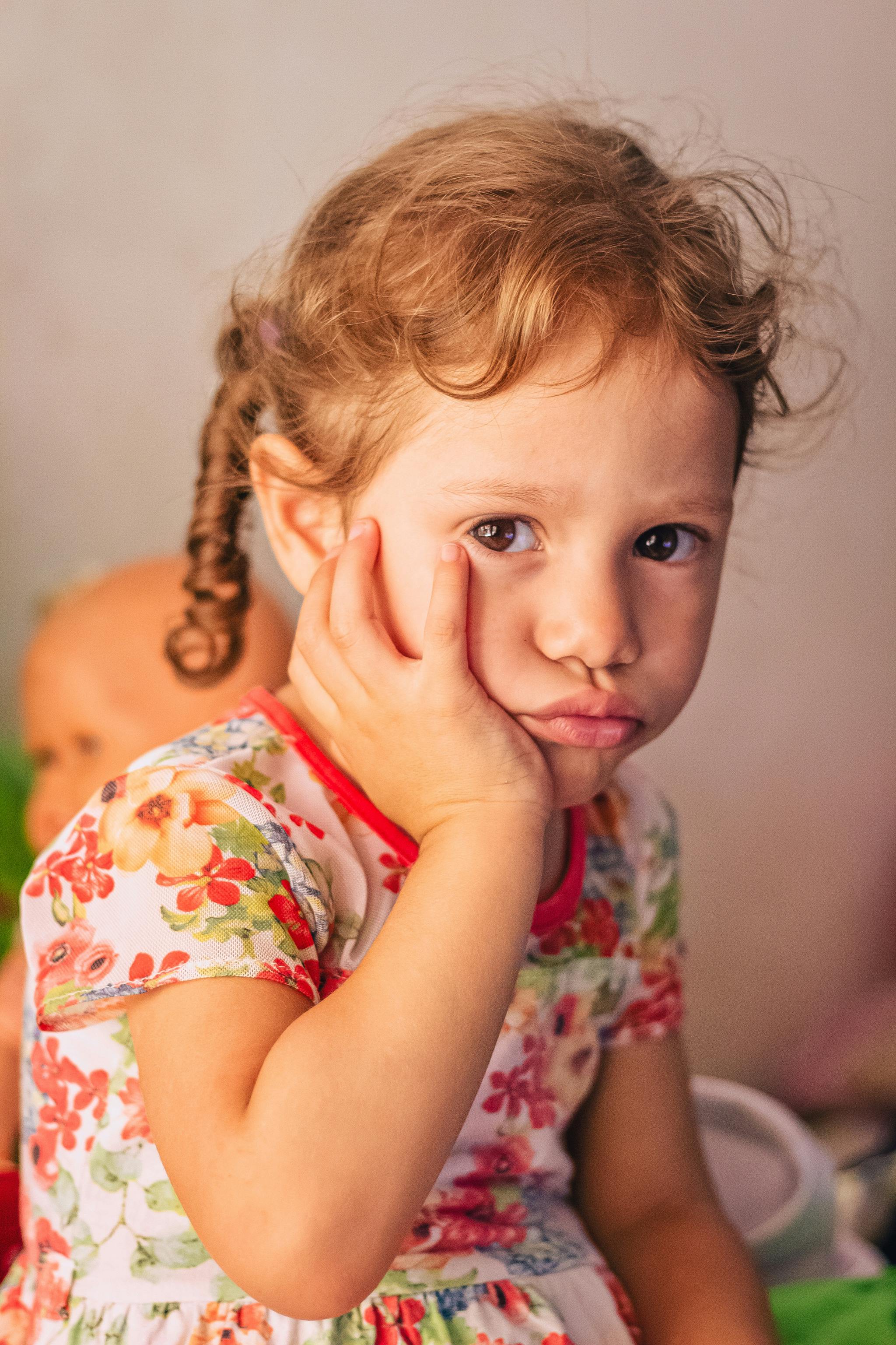 Sad little girl | Source: Pexels
