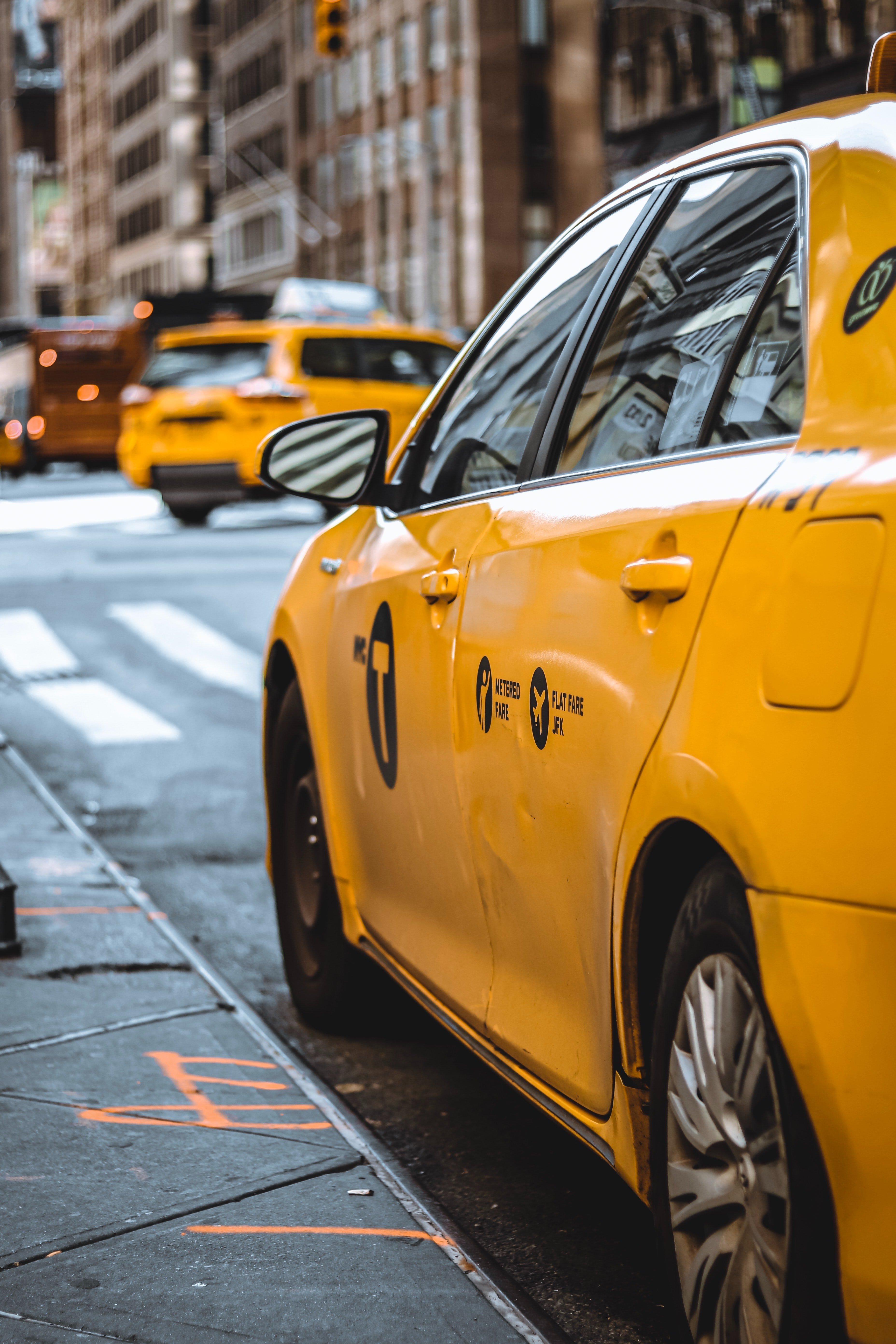John gave the taxi driver his address. | Source: Unsplash