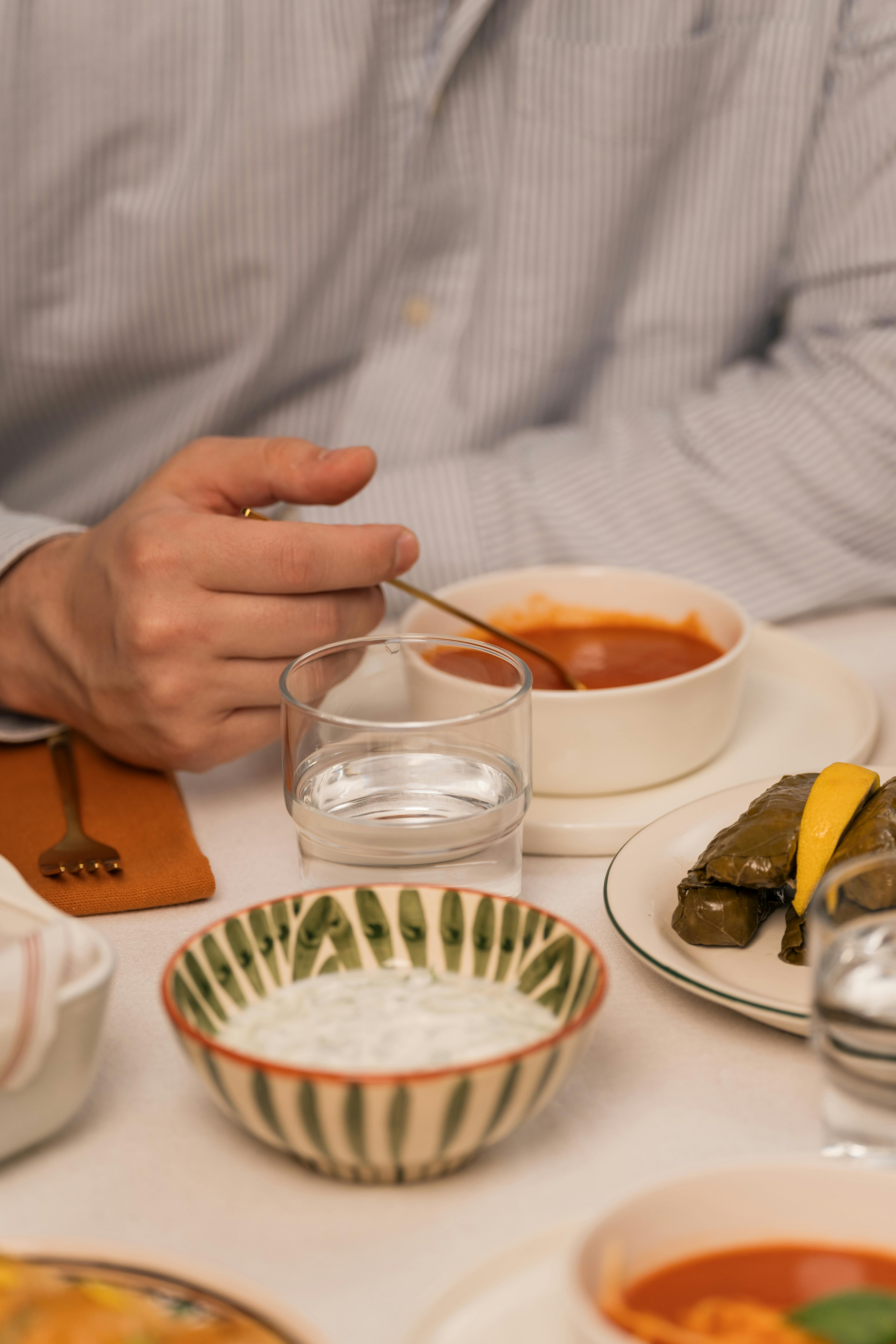 A man eating | Source: Pexels