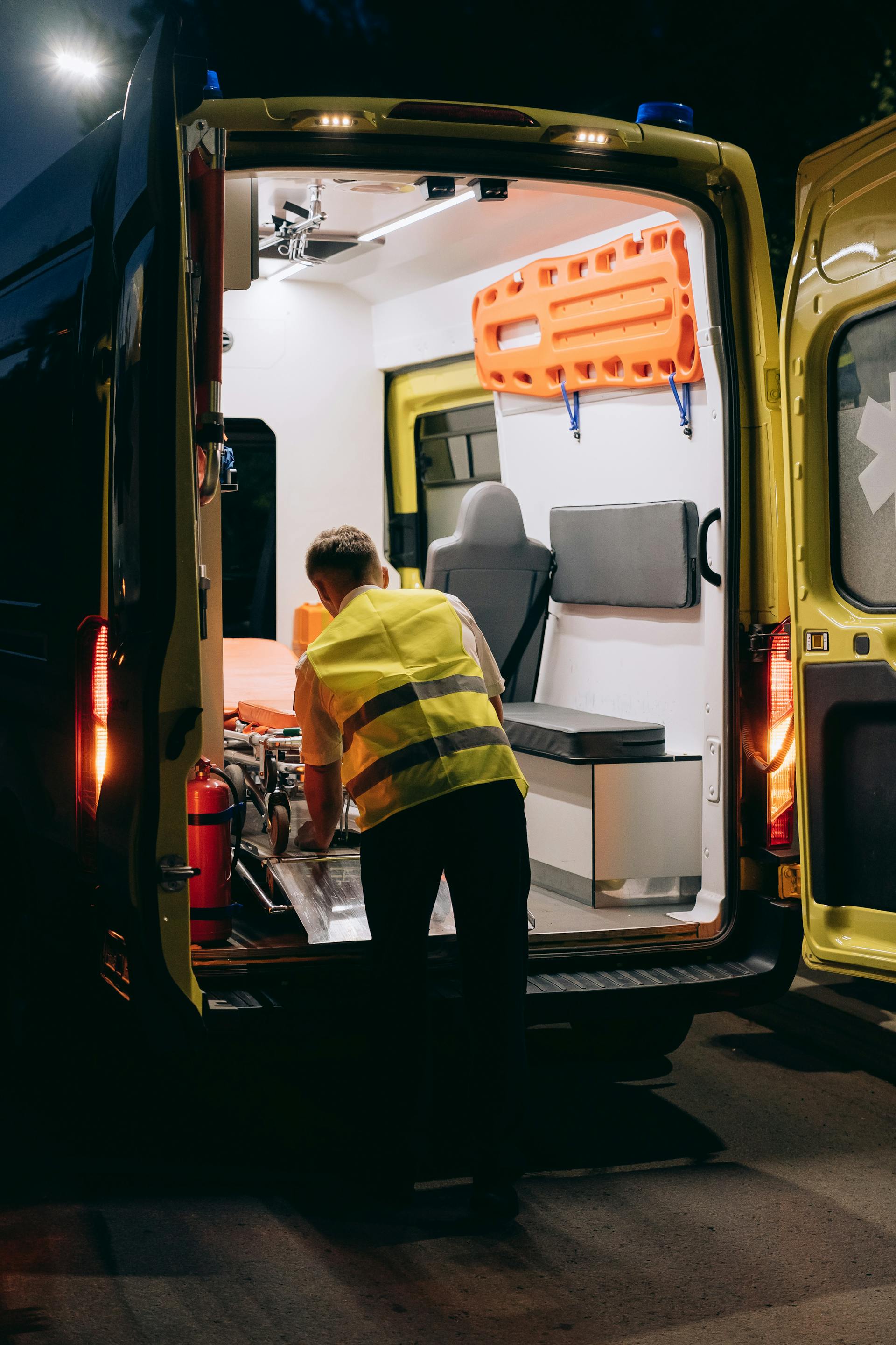 The back of an ambulance | Source: Pexels