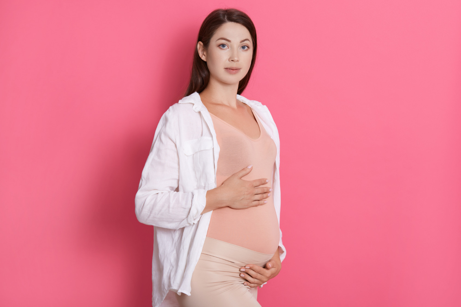 A pregnant woman | Source: Freepik