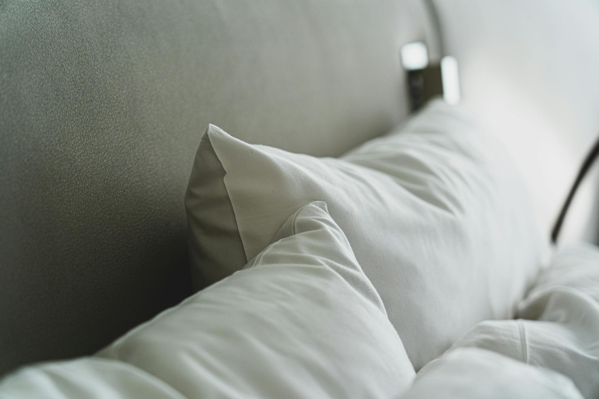 Pillows on a bed | Source: Pexels