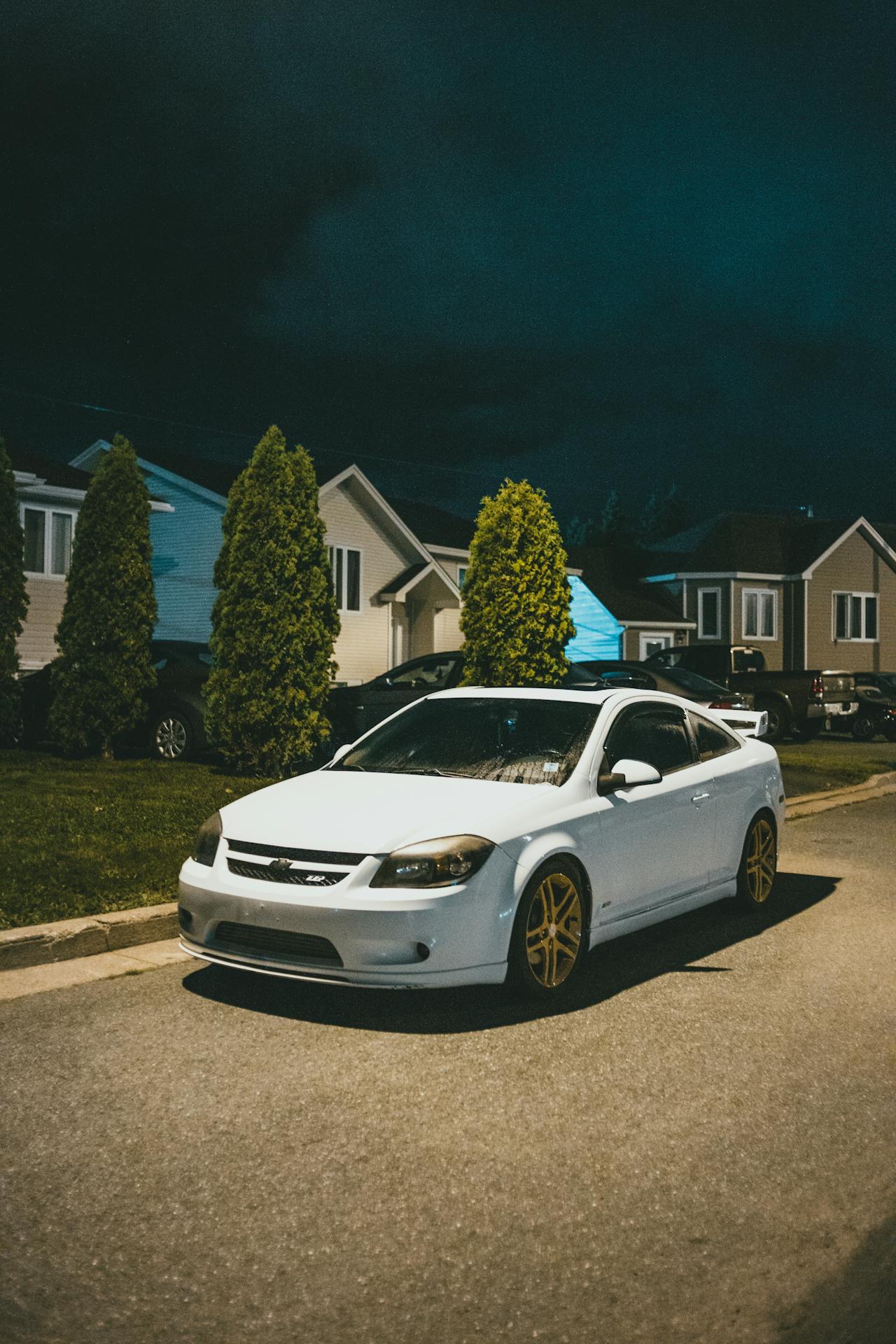 A car on the driveway | Source: Pexels