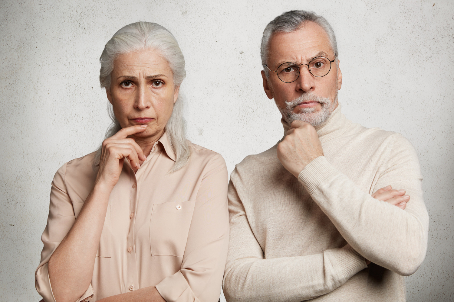 An angry older couple | Source: Freepik