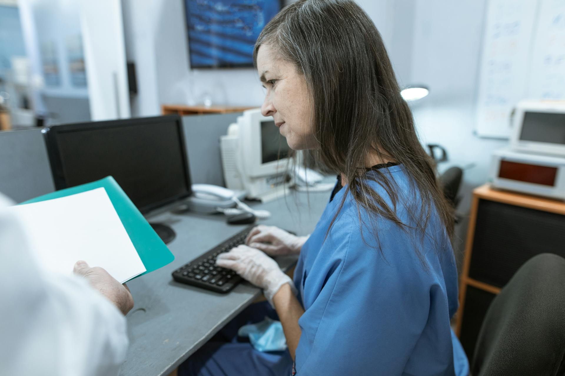 O posto de enfermagem em um hospital | Fonte: Pexels