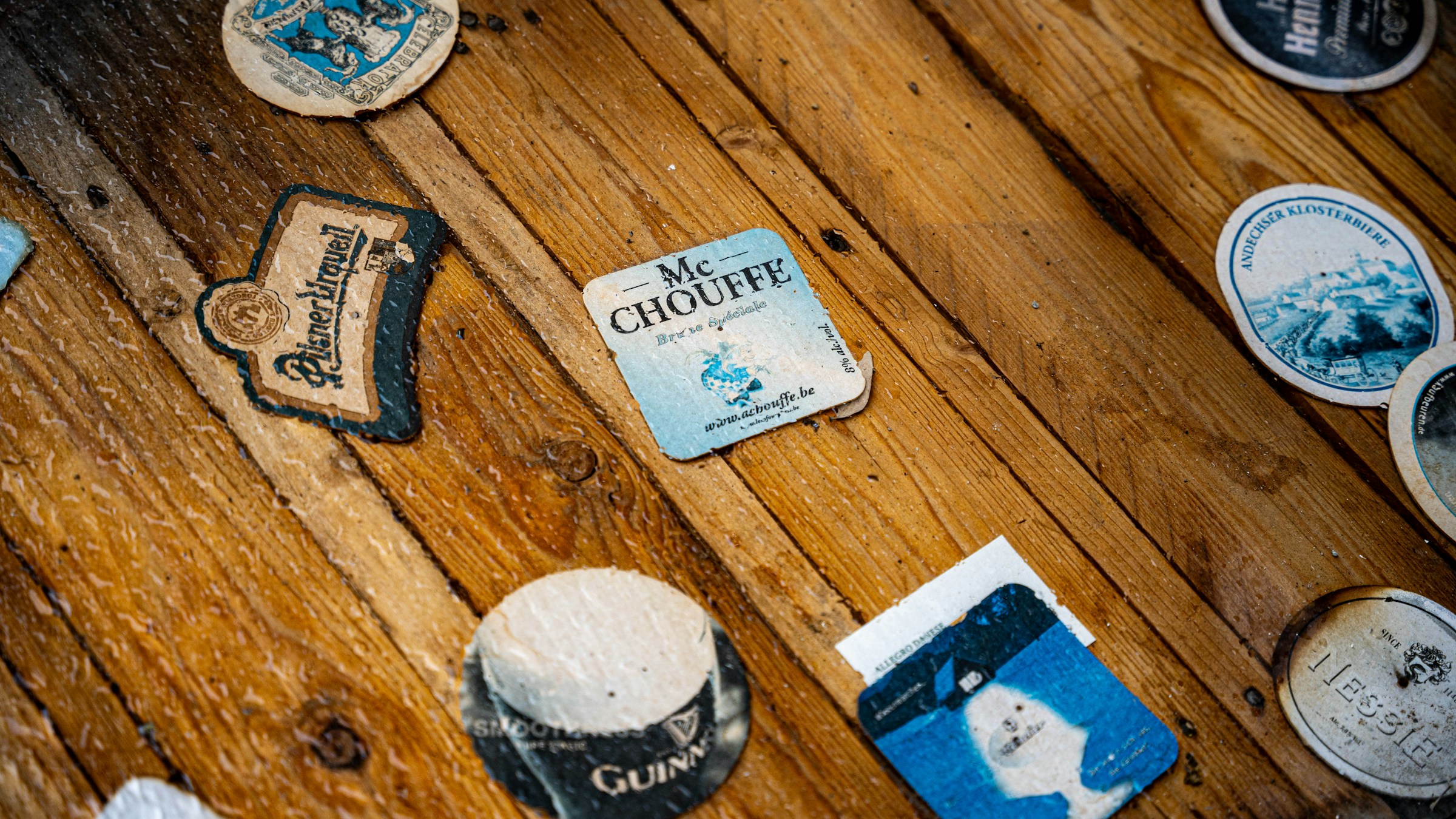 A collection of beer coasters | Source: Unsplash