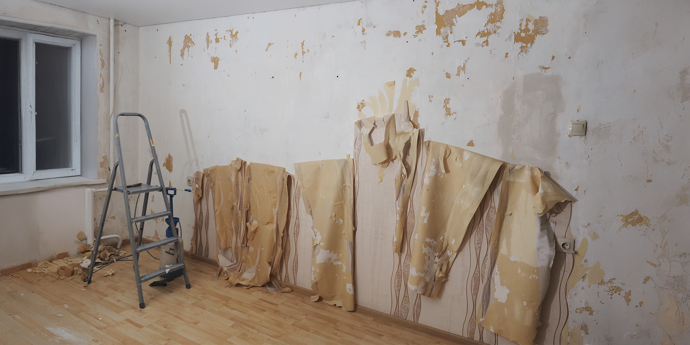 Old wallpaper | Source: Shutterstock