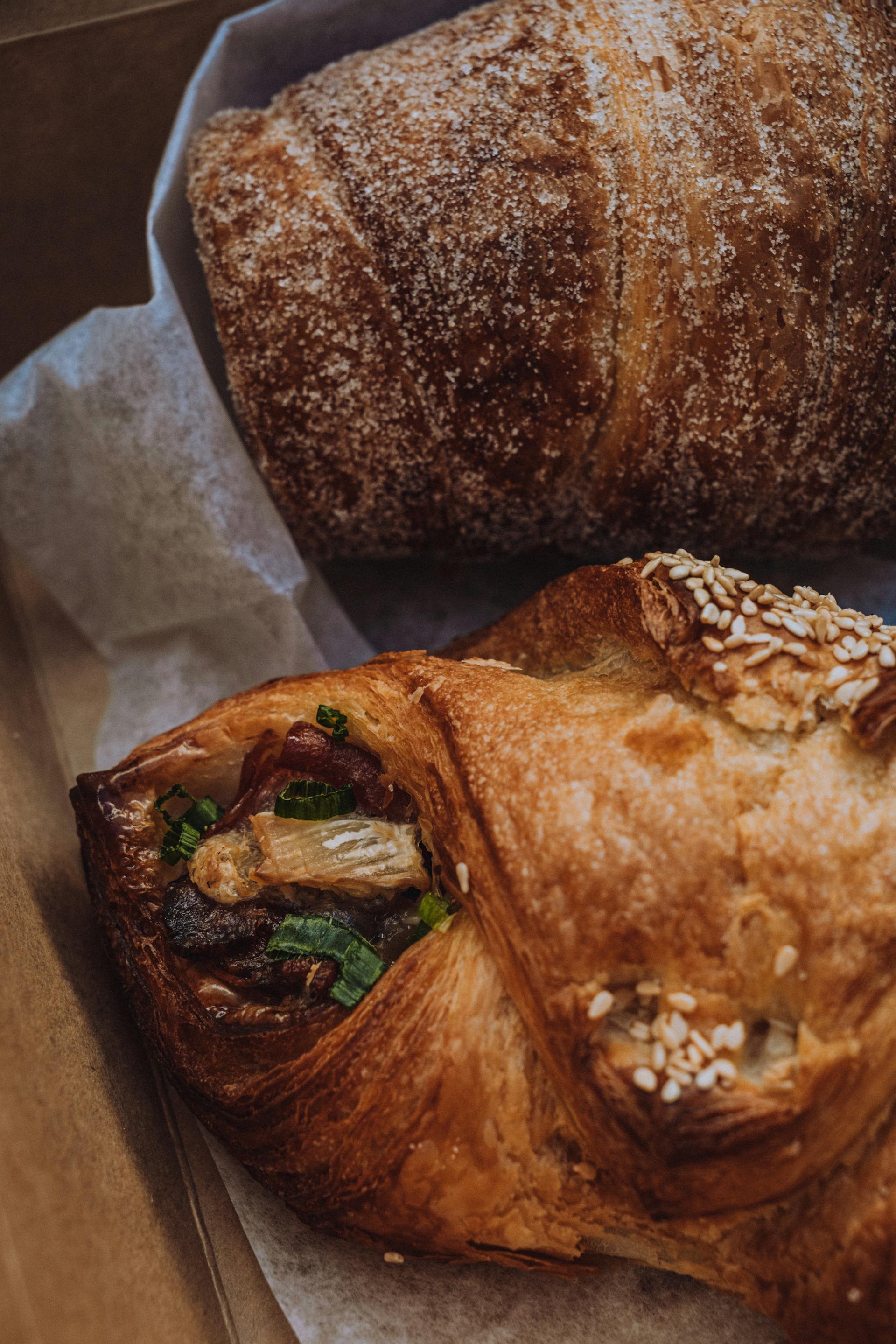 Pastries in a box | Source: Pexels