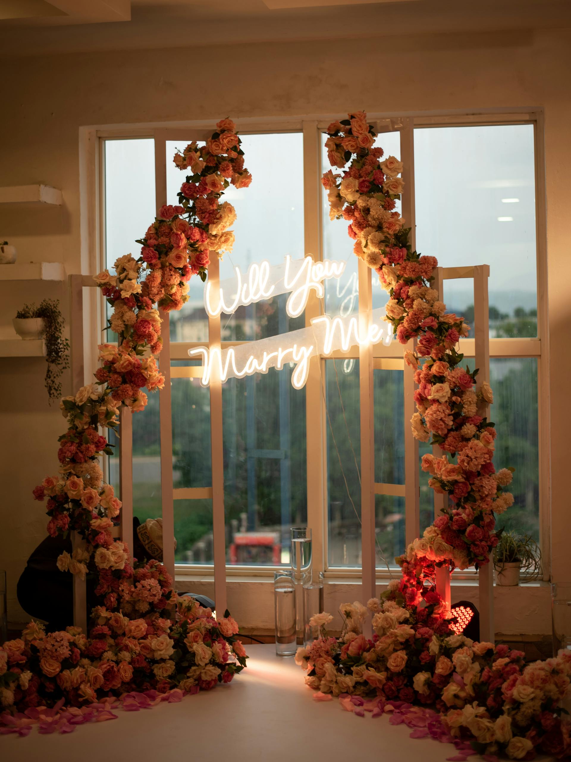A living room decorated for a marriage proposal | Source: Pexels
