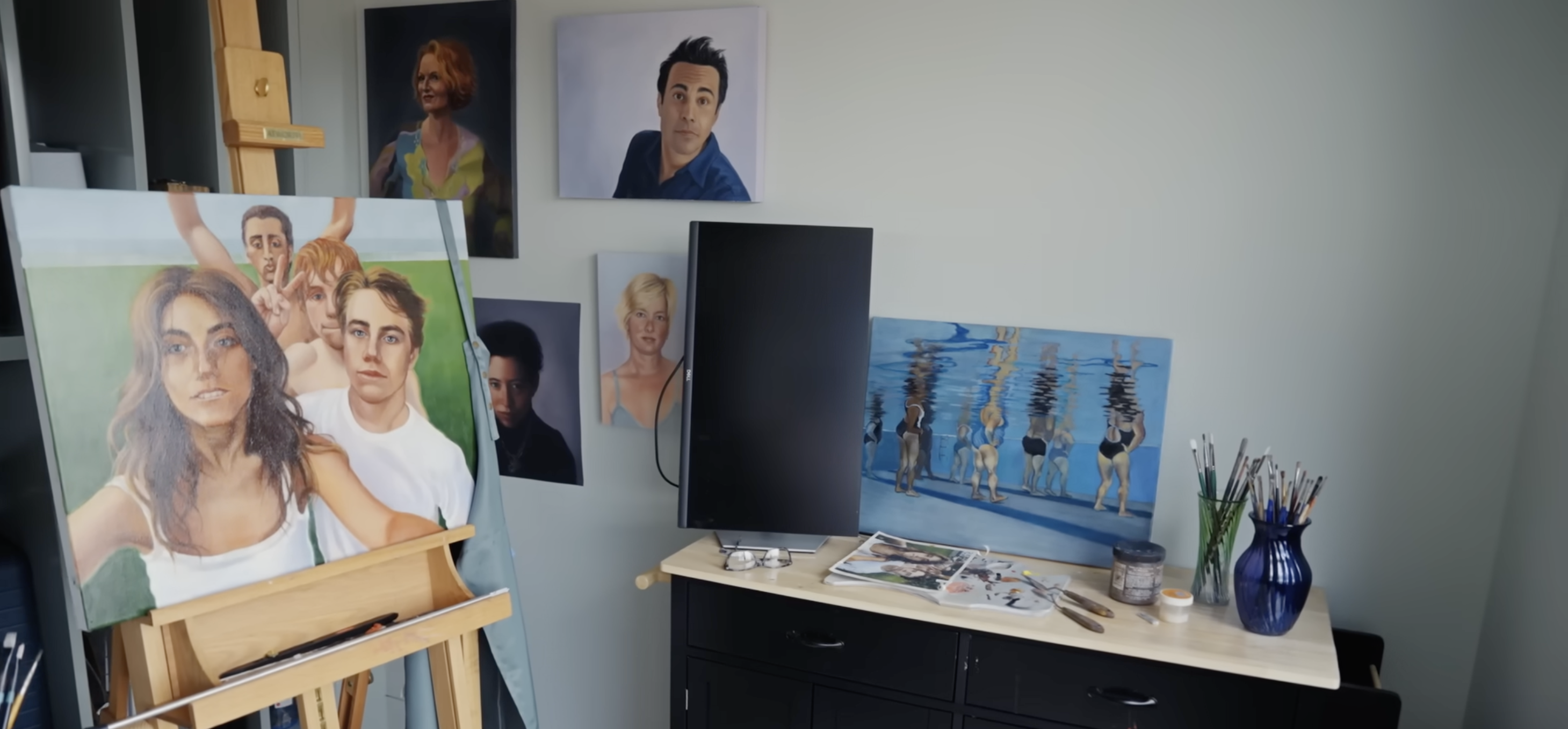 Christopher Meloni's wife, Sherman Williams's studio | Source: YouTube/Architectural Digest