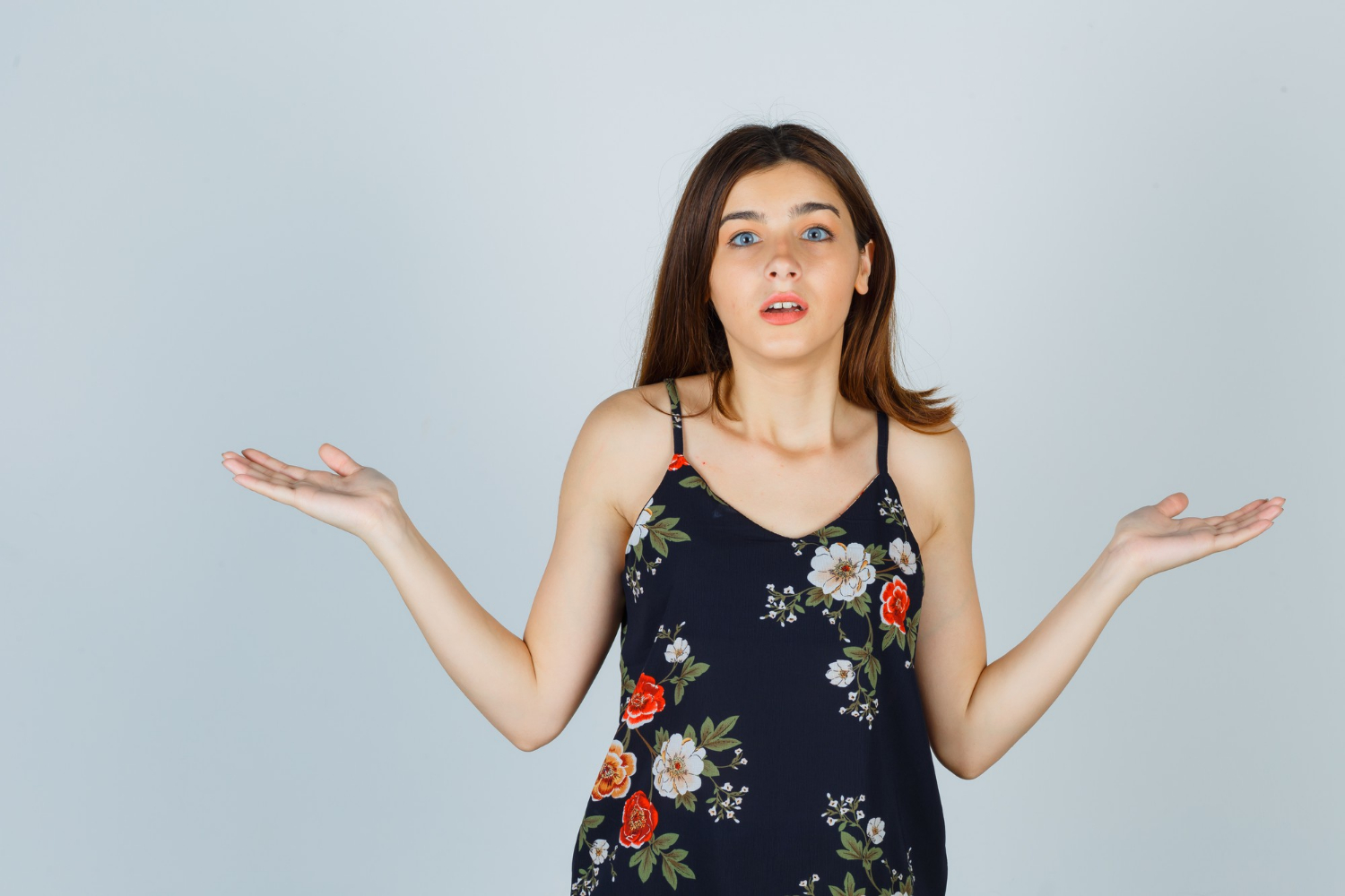An anxious young woman | Source: Freepik