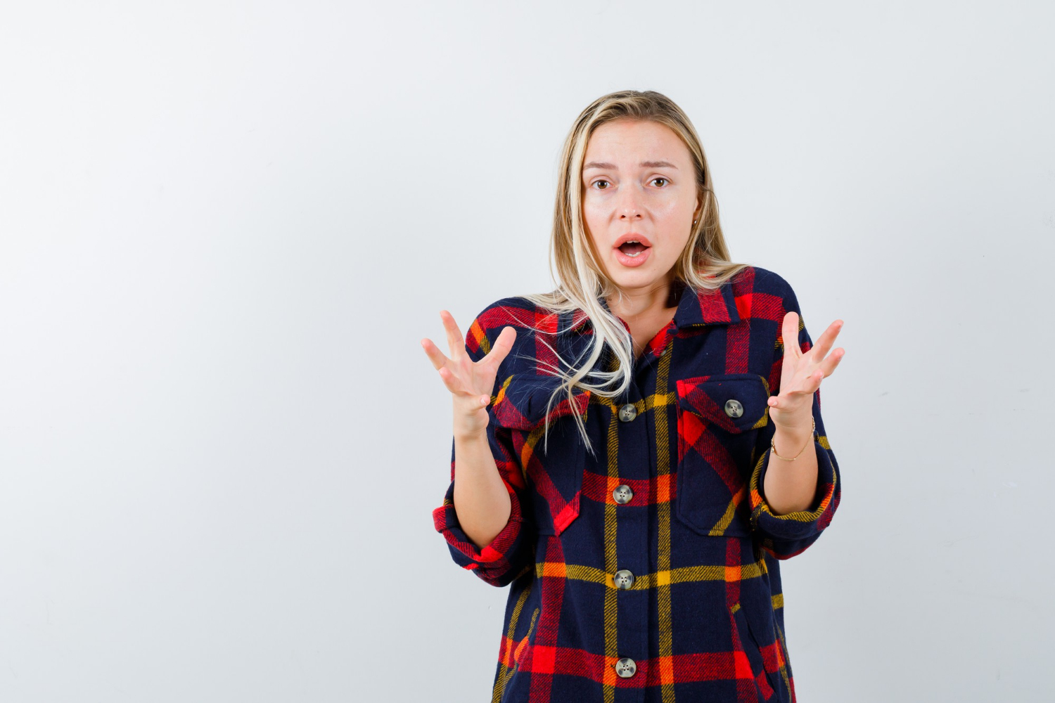 Uma mulher irritada | Fonte: Freepik