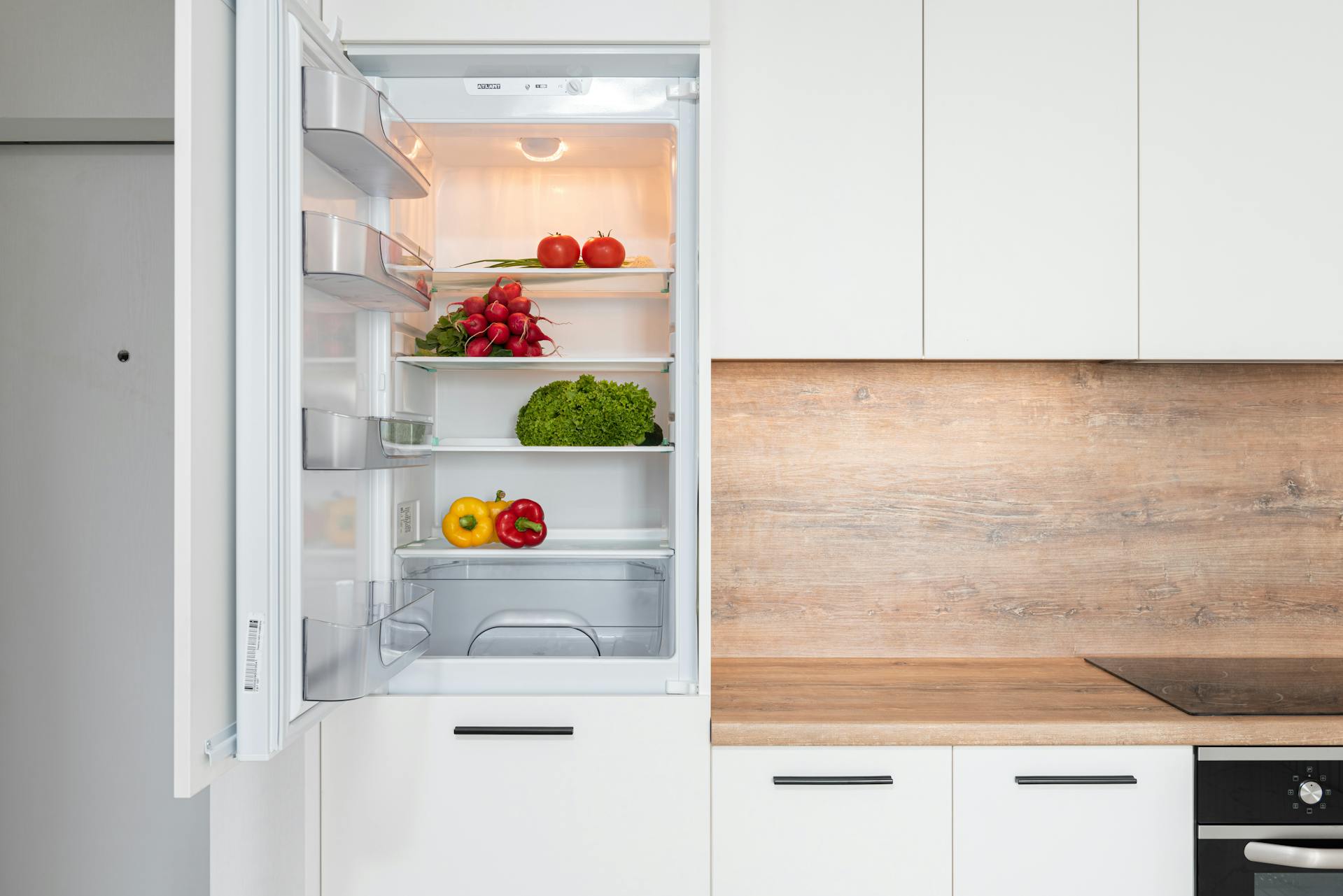 An open refrigerator | Source: Pexels