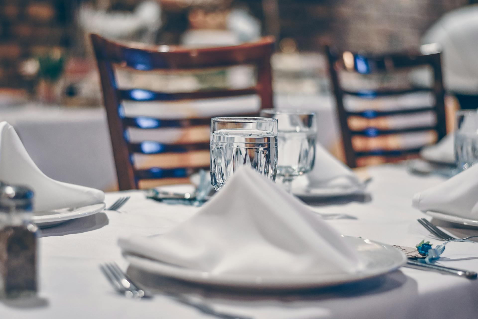 A table in a restaurant | Source: Pexels