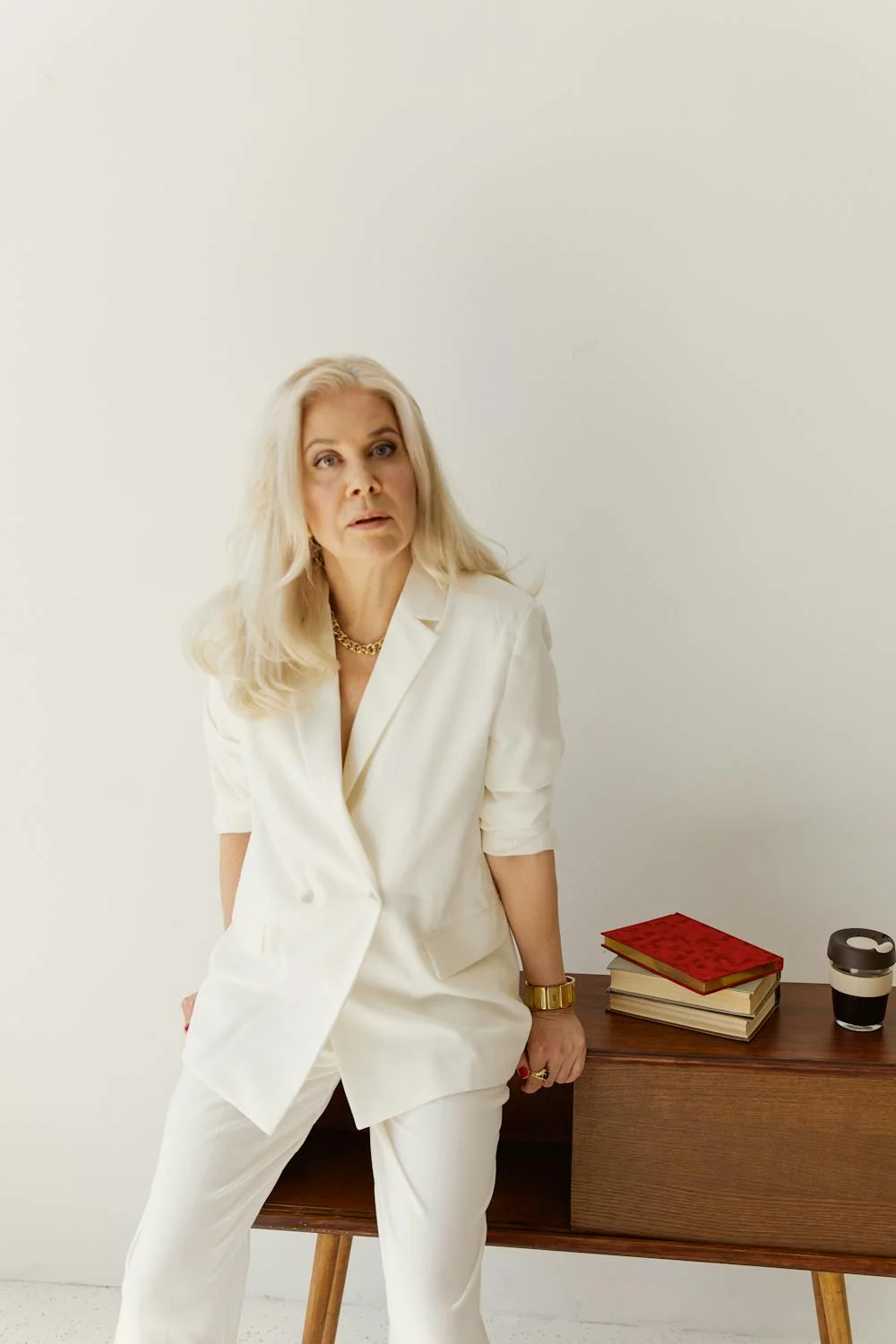 A serious mature woman | Source: Pexels
