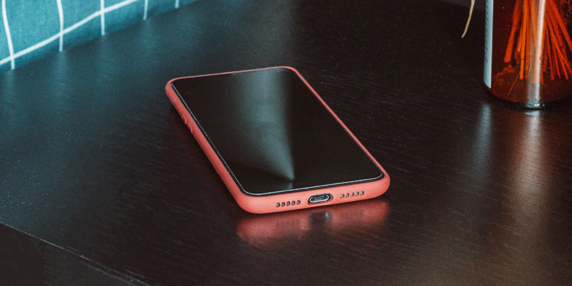 A phone on the table | Source: Shutterstock