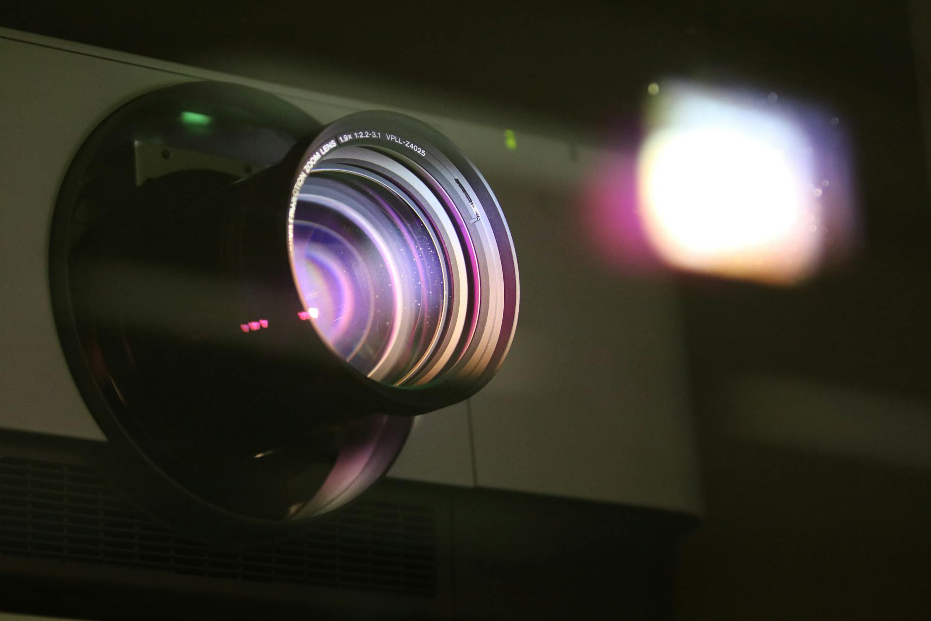 A projector projecting something | Source: Pexels