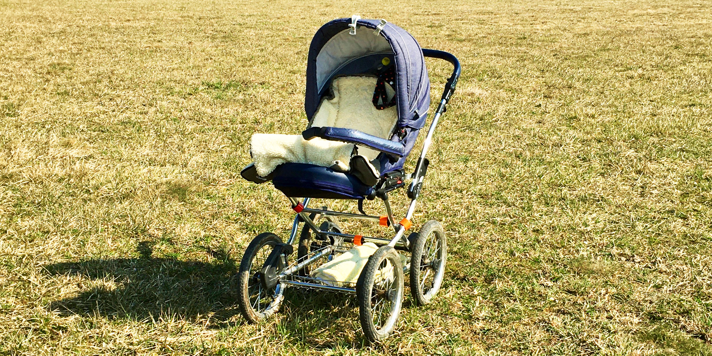 A baby stroller | Source: Shutterstock