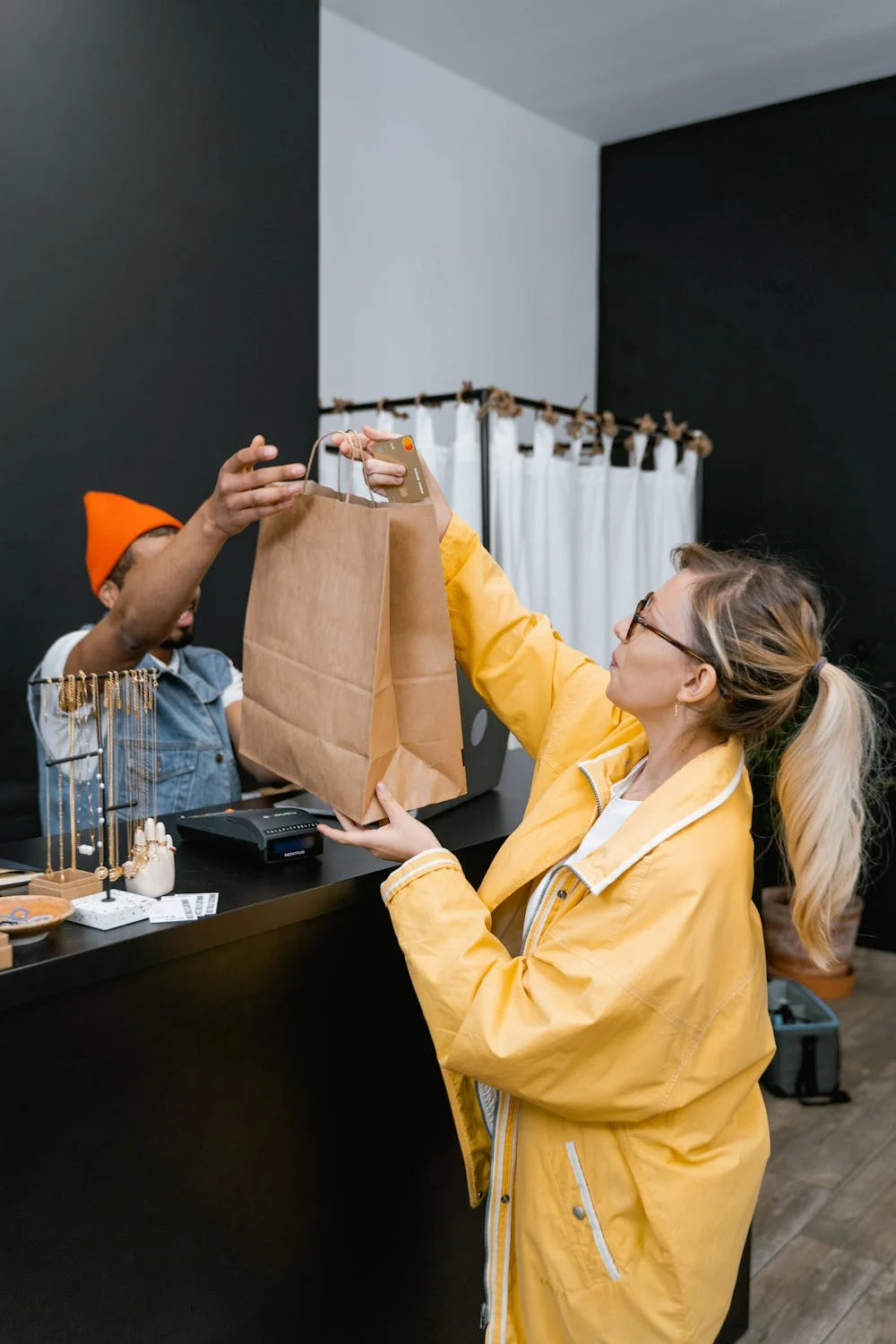 A woman in a store | Source: Pexels