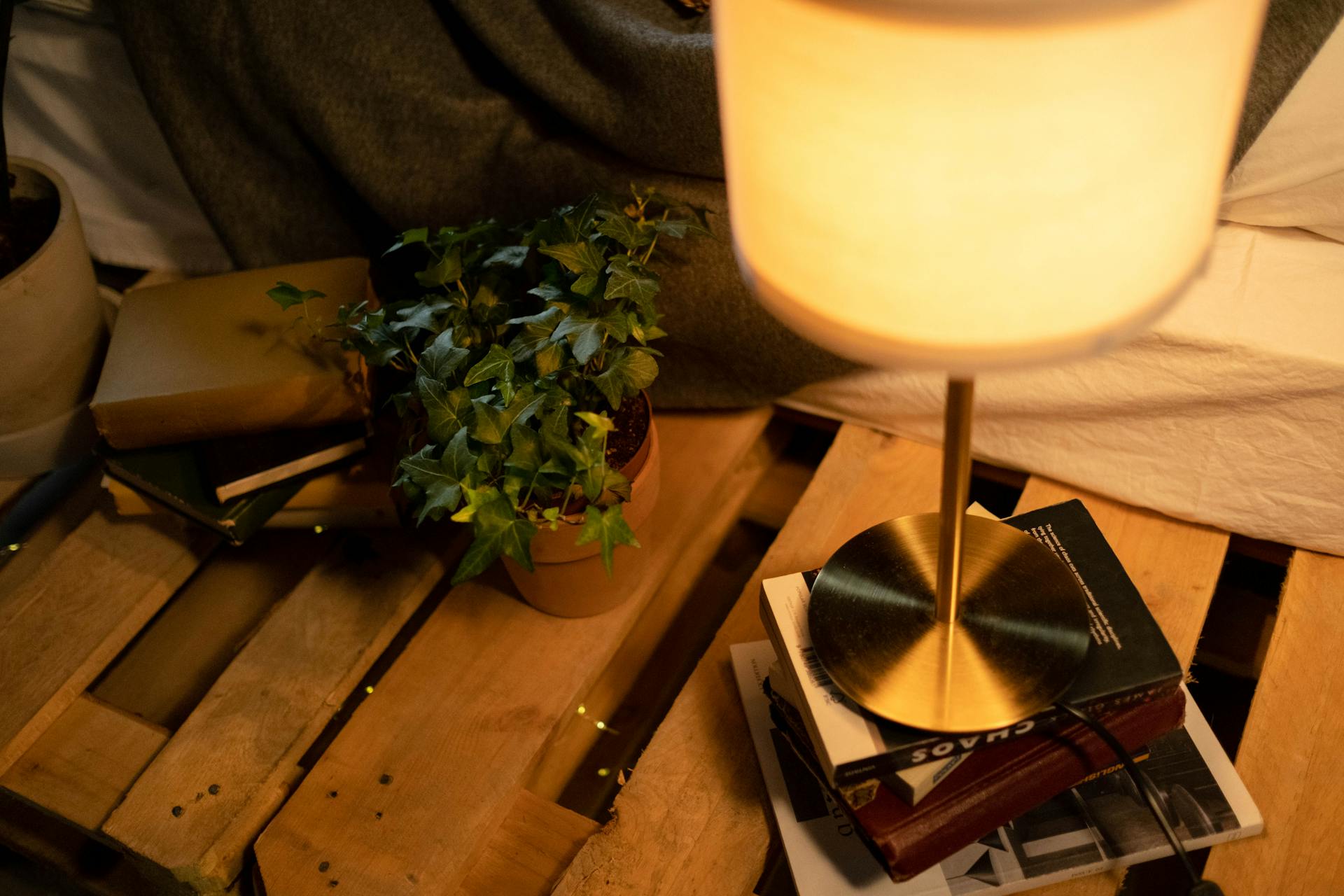 A lamp | Source: Pexels