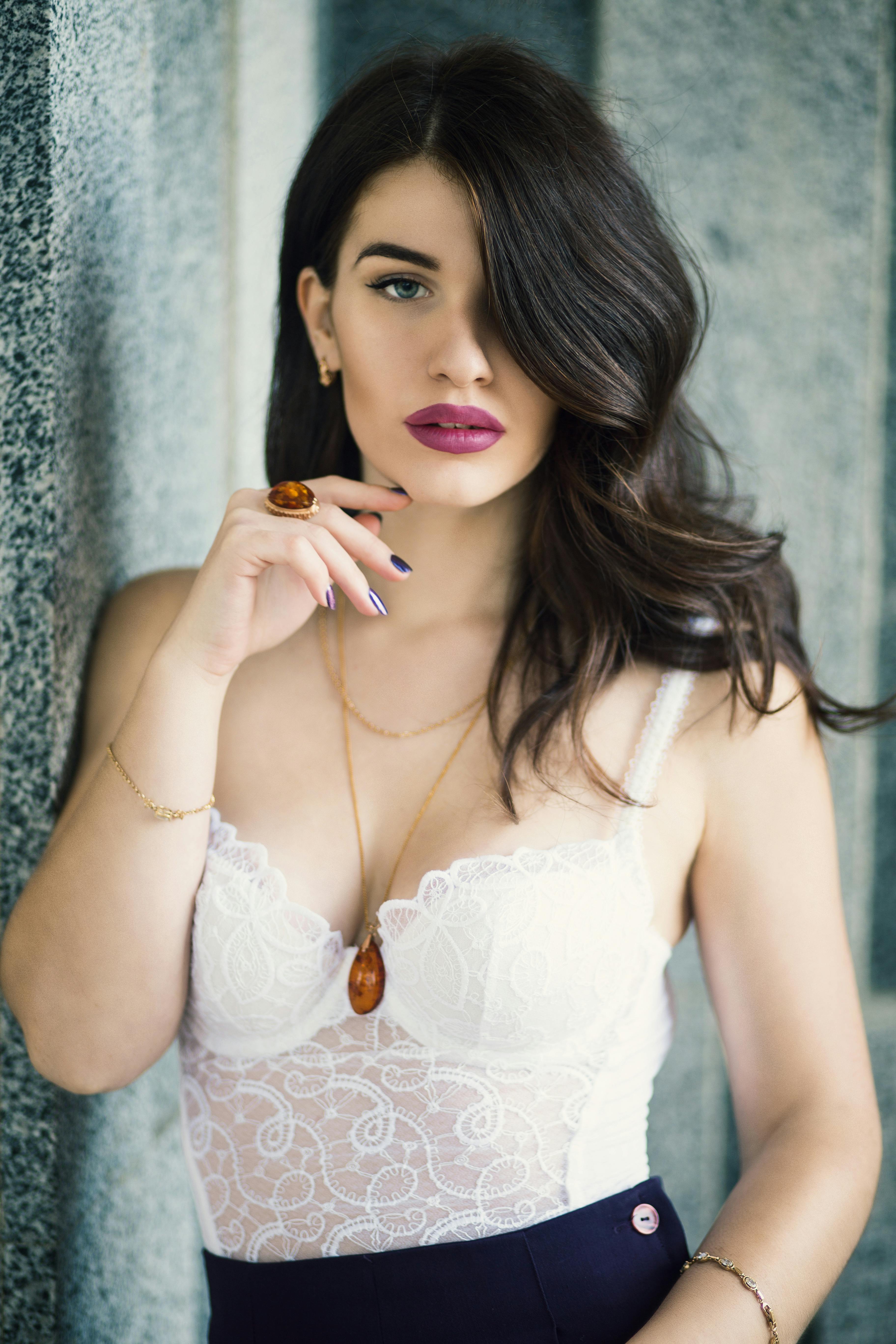A serious and dressed-up woman | Source: Pexels