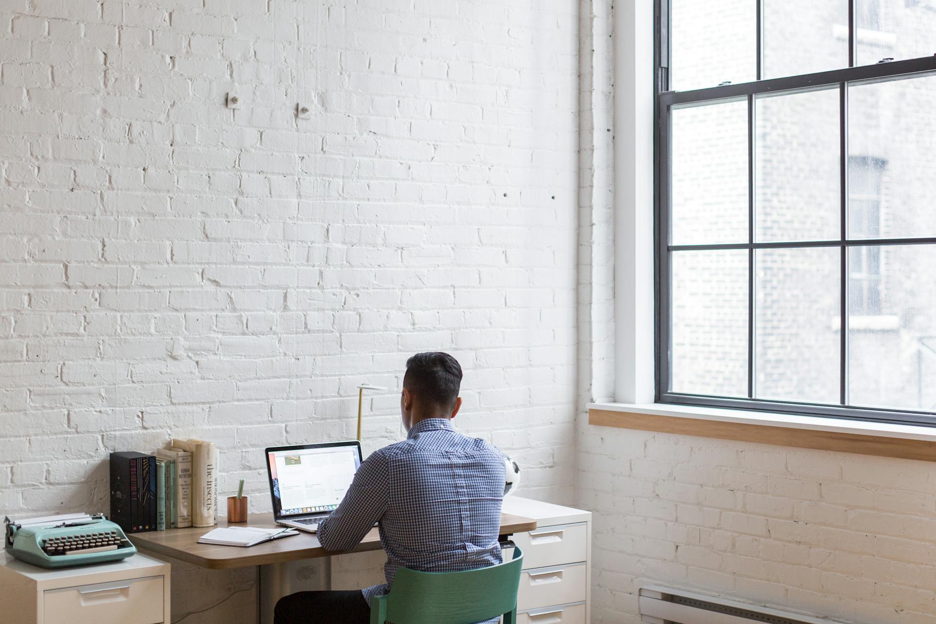 A man at work | Source: Pexels