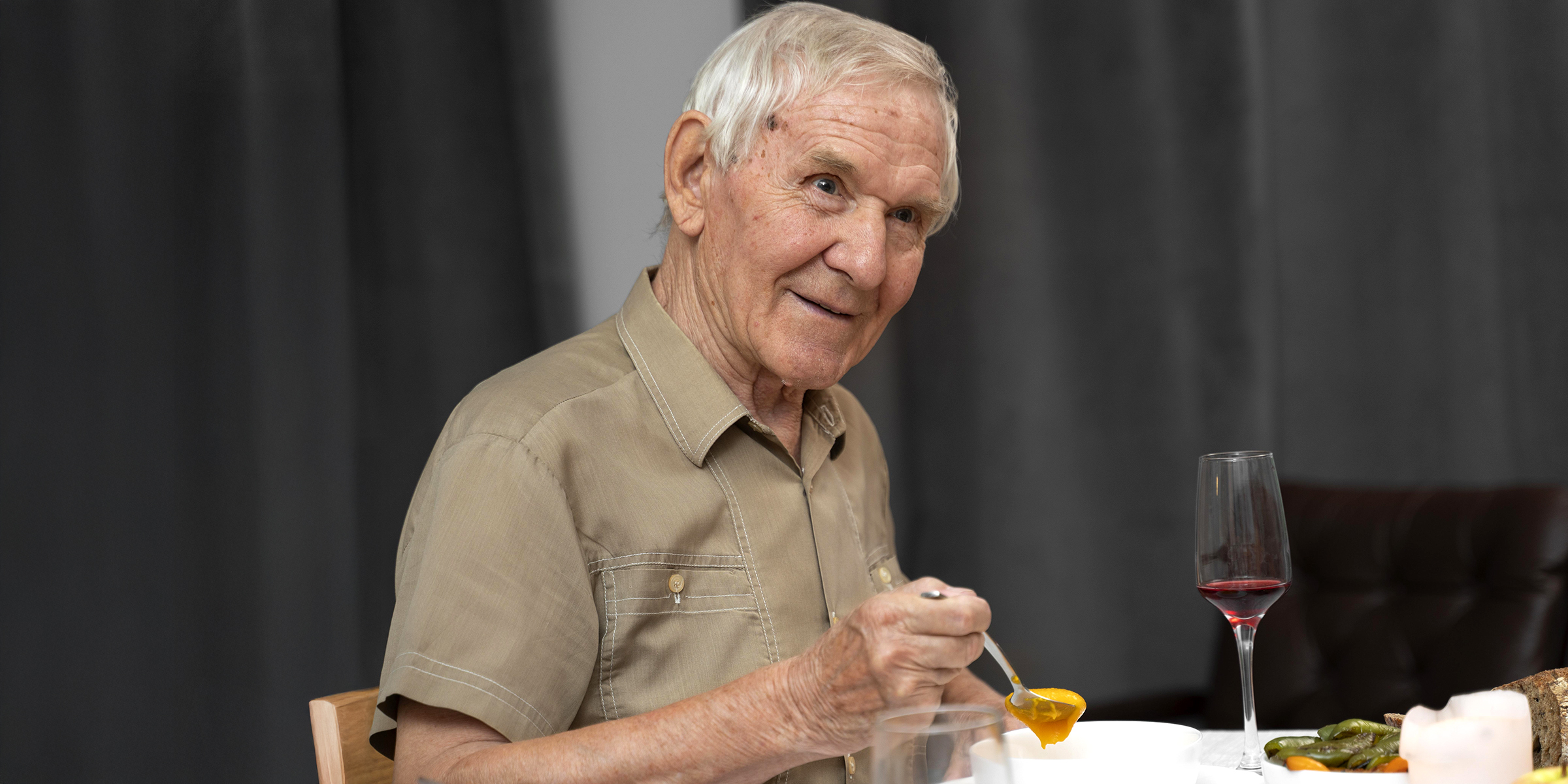 An older man | Source: Freepik/freepik