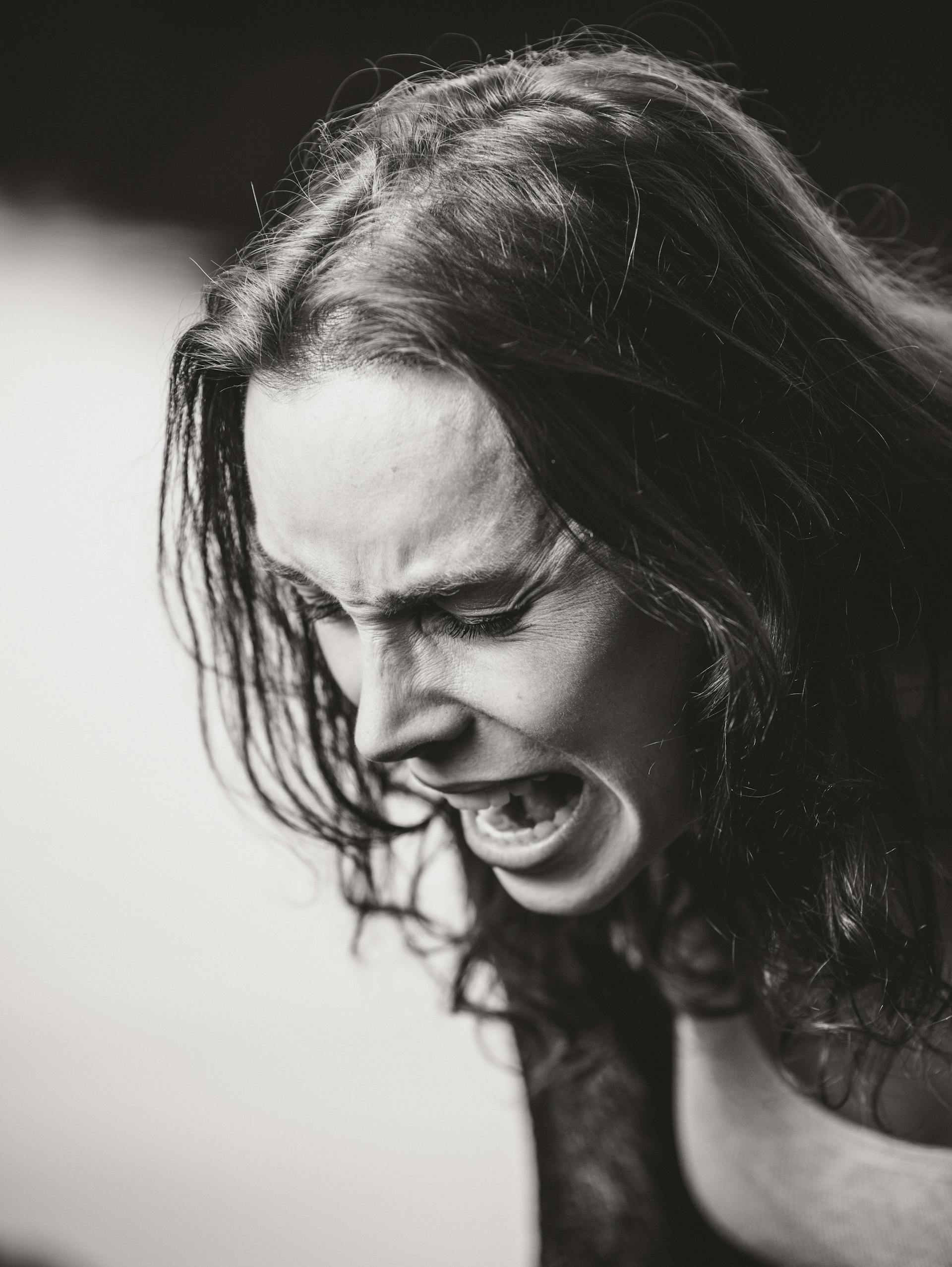 A deeply distressed woman | Source: Pexels