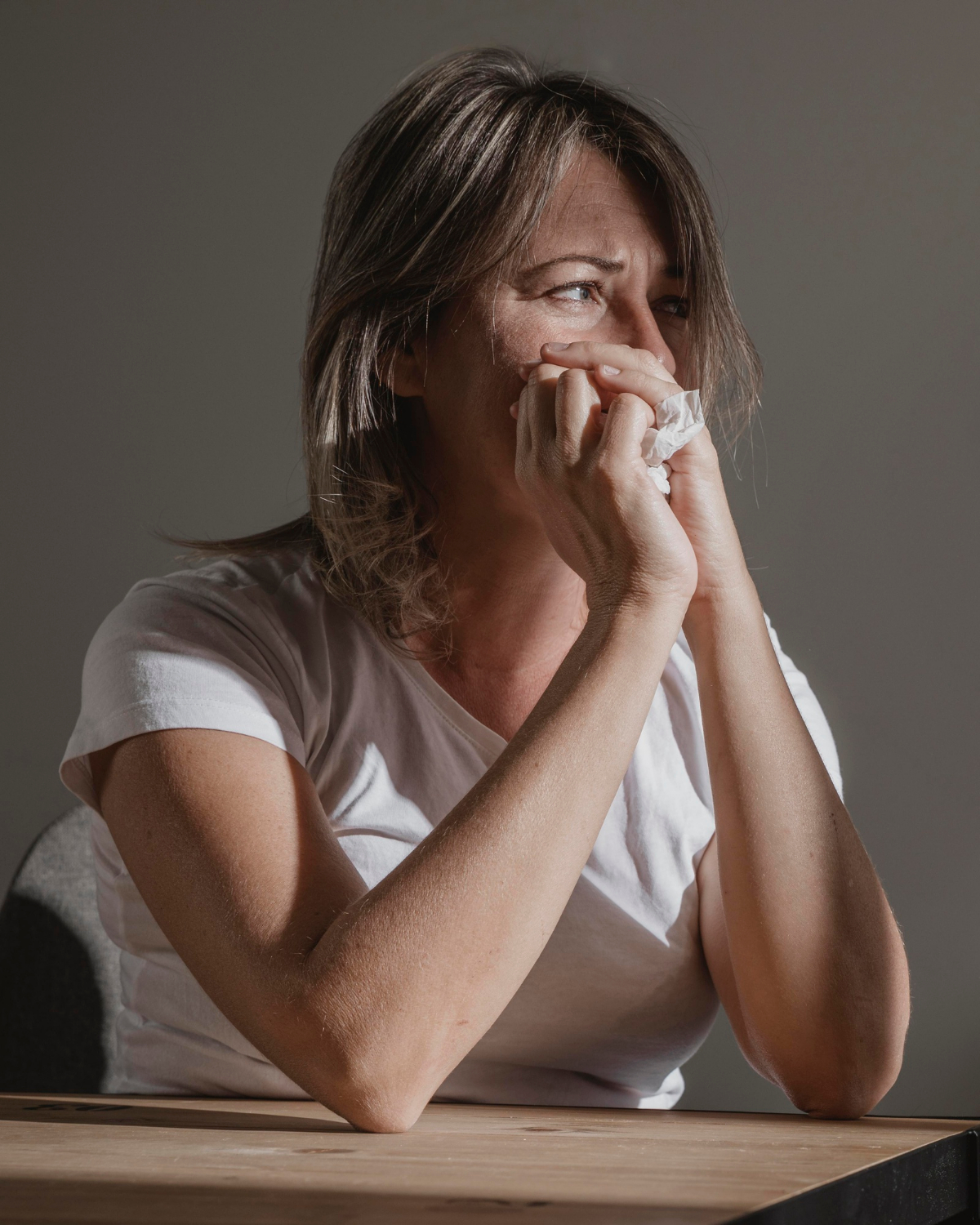 A depressed woman lost in thought | Source: Freepik