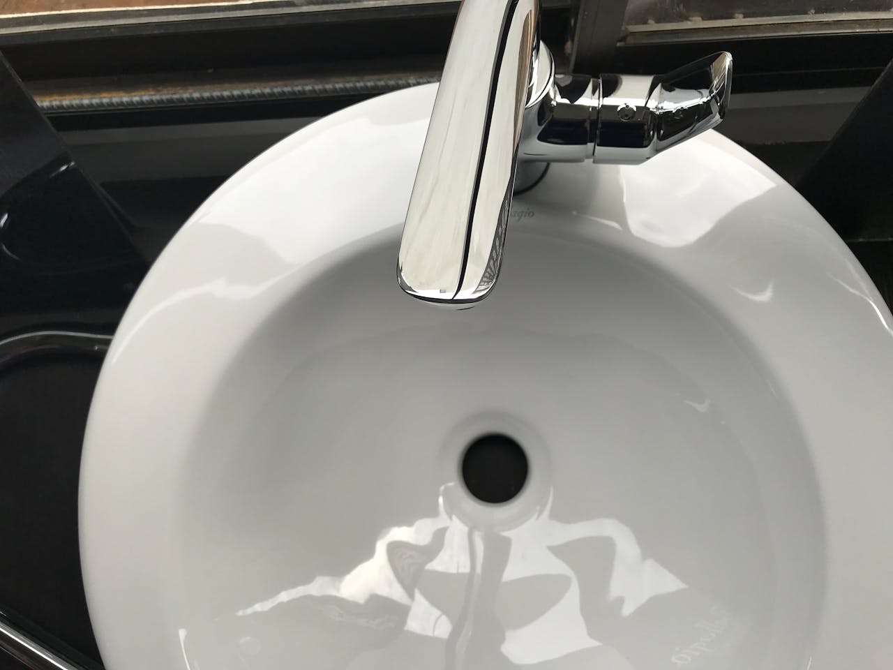 Close-up shot of a bathroom sink | Source: Pexels