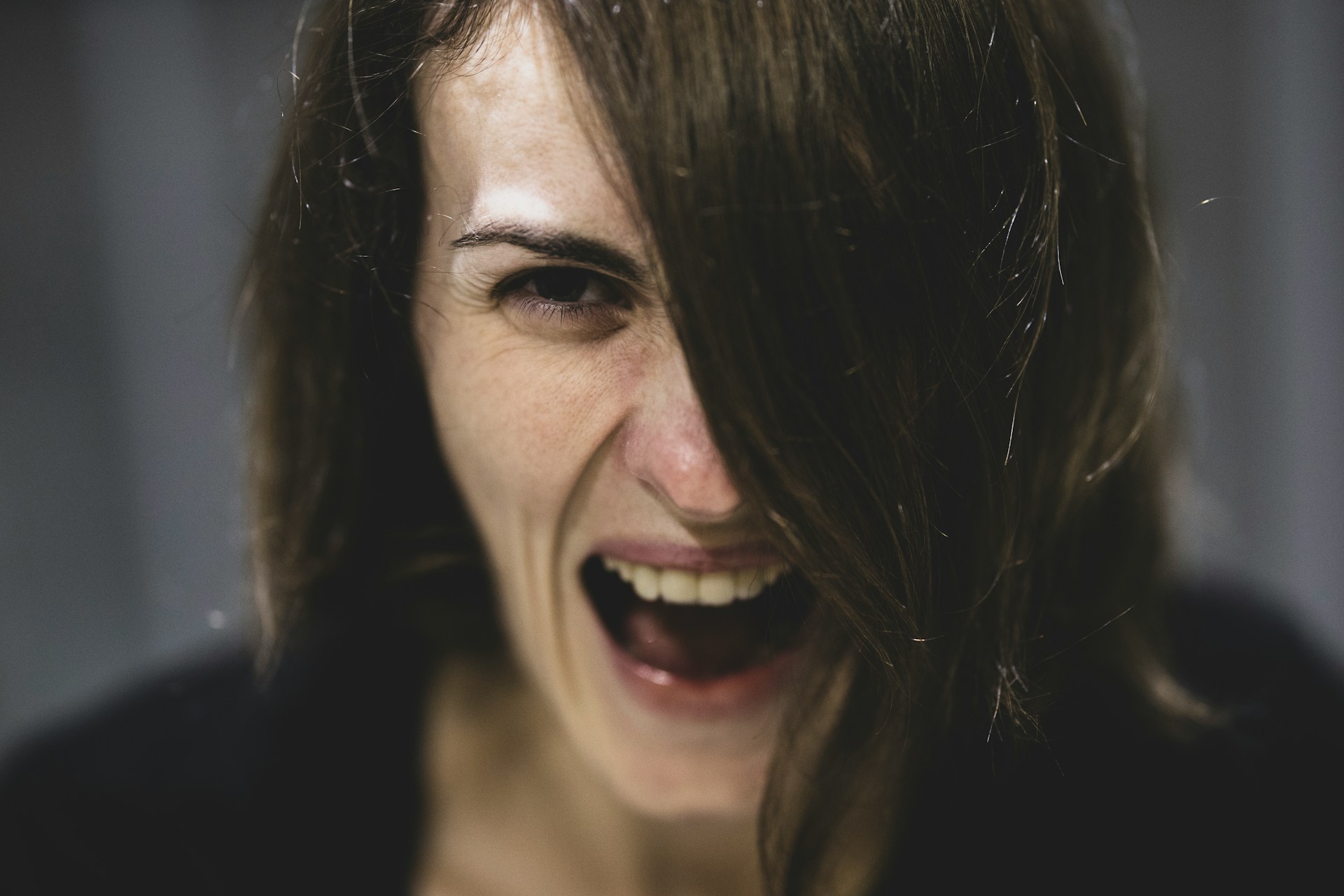 A woman speaking harshly | Source: Unsplash