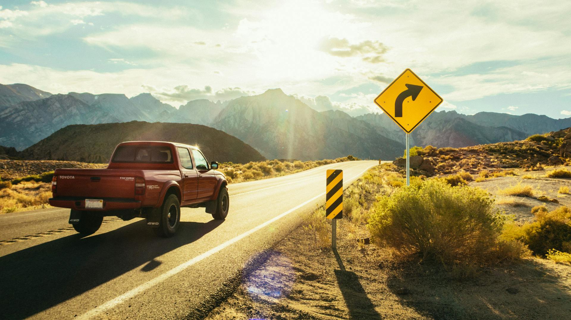 A mini pickup truck on the road | Source: Pexels