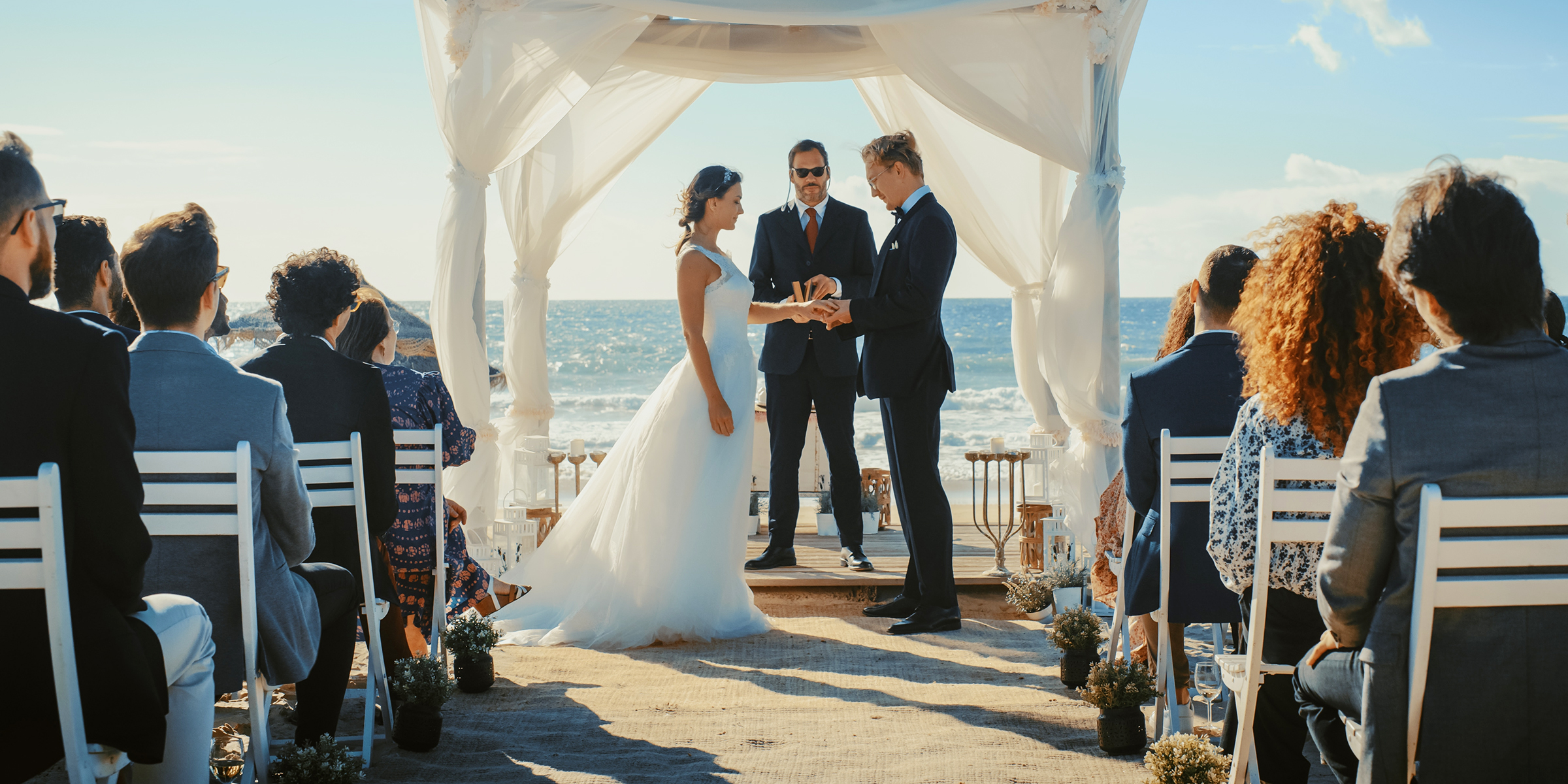 A couple at the altar | Source: Shutterstock