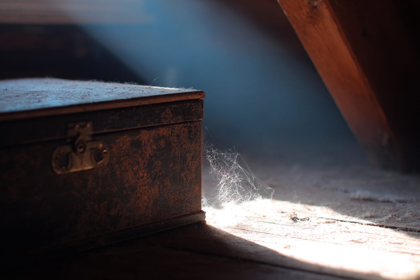 A close-up shot of a box | Source: Midjourney