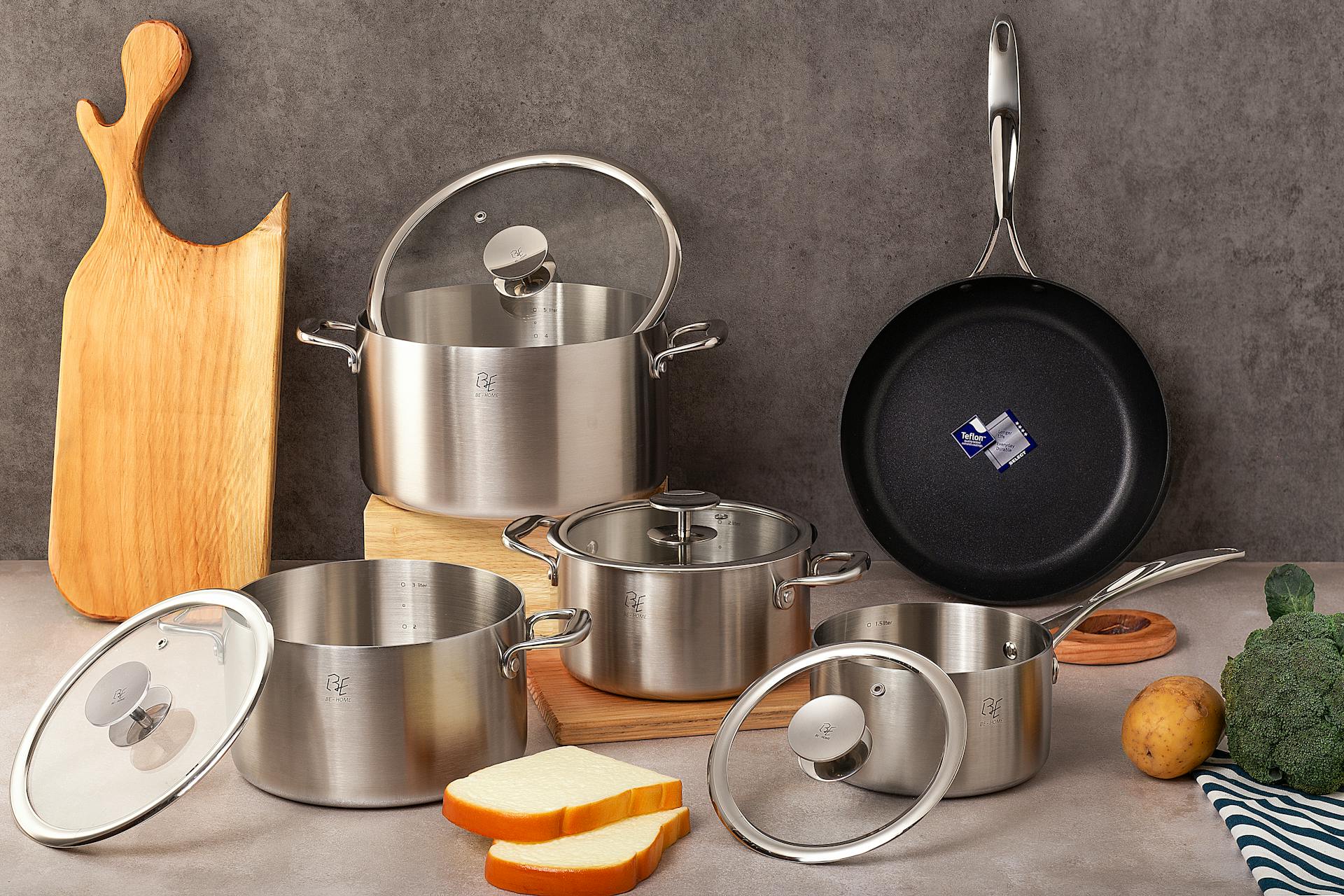 A cookware set | Source: Pexels