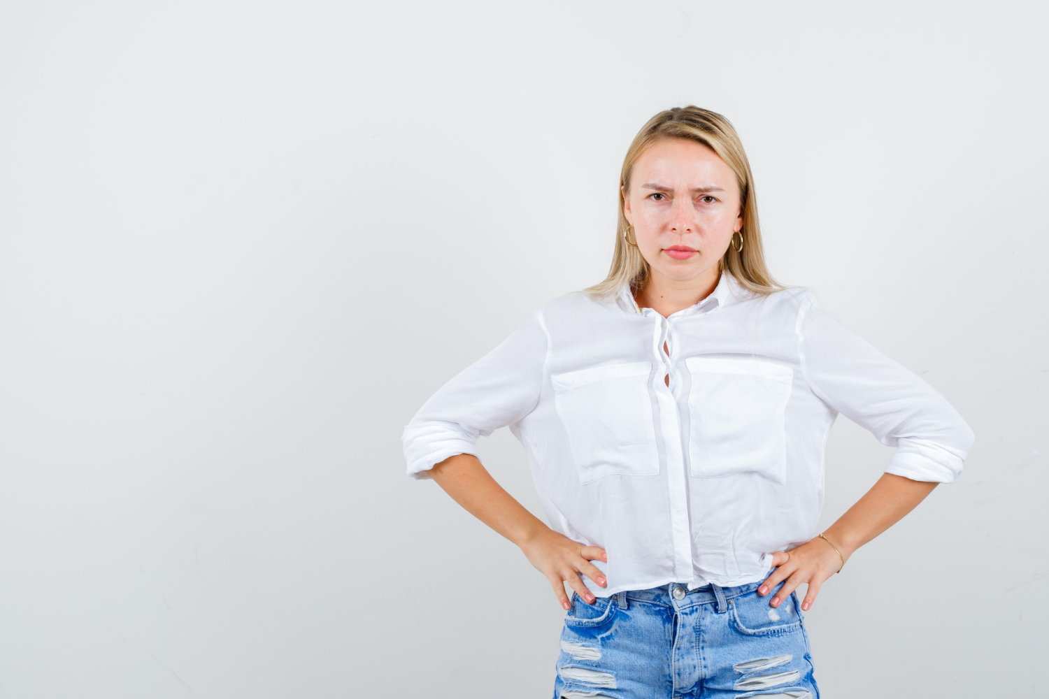 An angry woman | Source: Freepik
