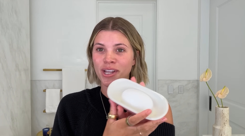 Sofia Richie doing her skincare routine from a video dated July 25, 2025. | Source: YouTube/Vogue