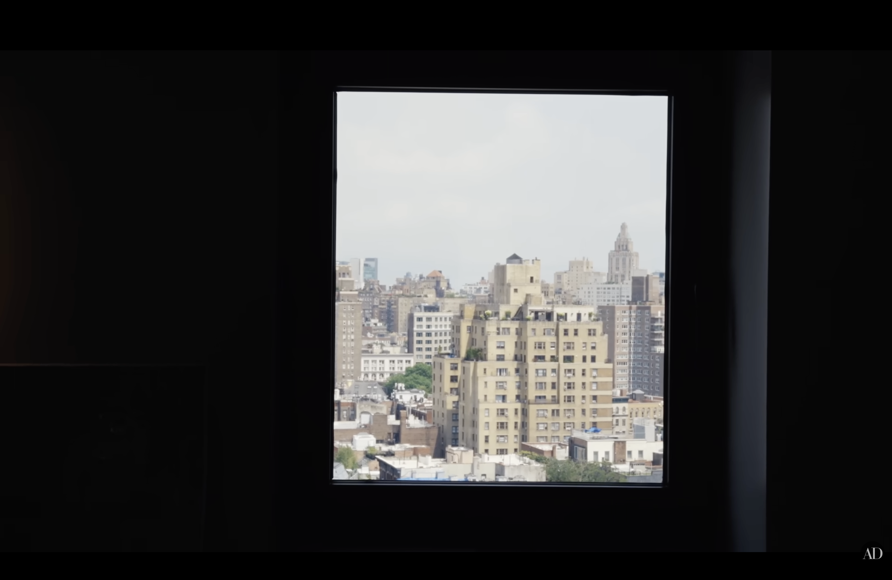 The gorgeous view of New York City buildings from Christopher Meloni's window | Source: YouTube/Architectural Digest