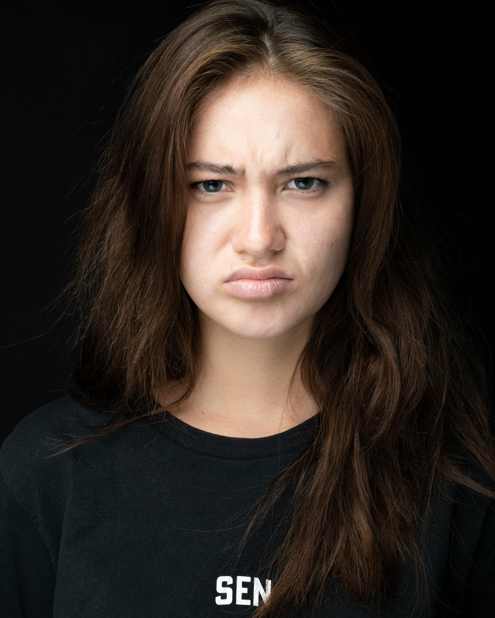 An upset teenage girl | Source: Unsplash