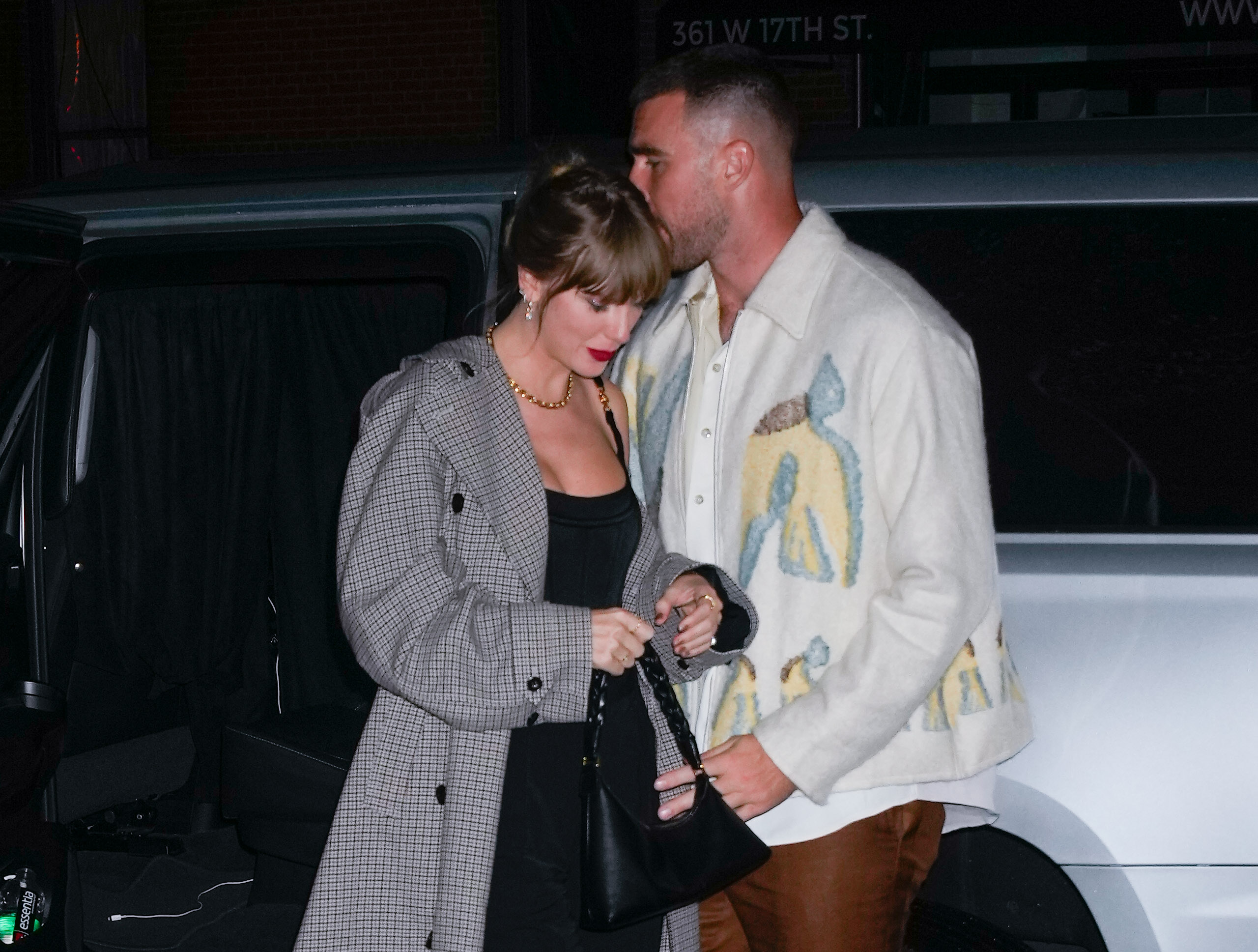 Taylor Swift and Travis Kelce arrive at the SNL afterparty in New York City, on October 15, 2023 | Source: Getty Images