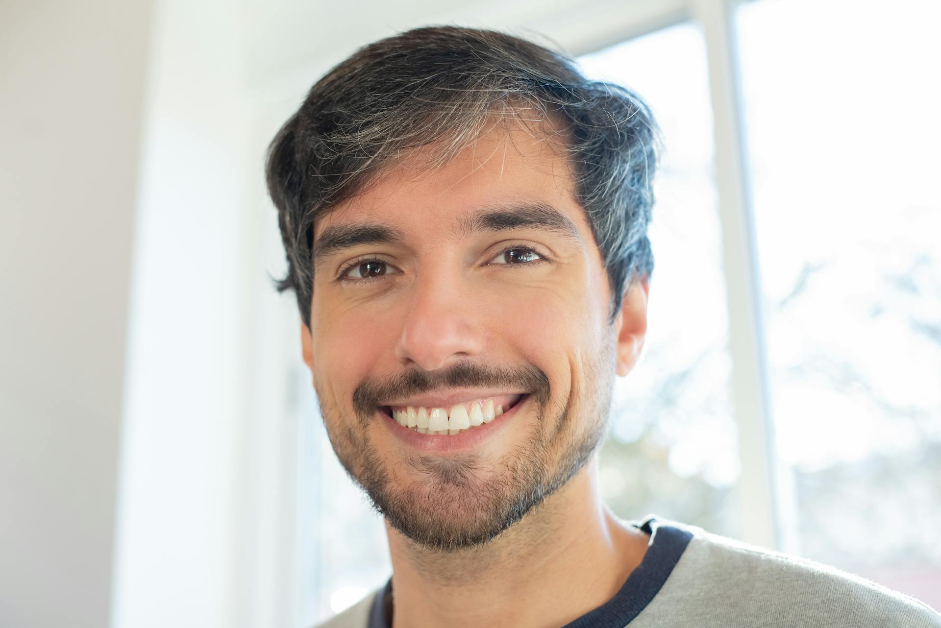 A smiling man | Source: Pexels