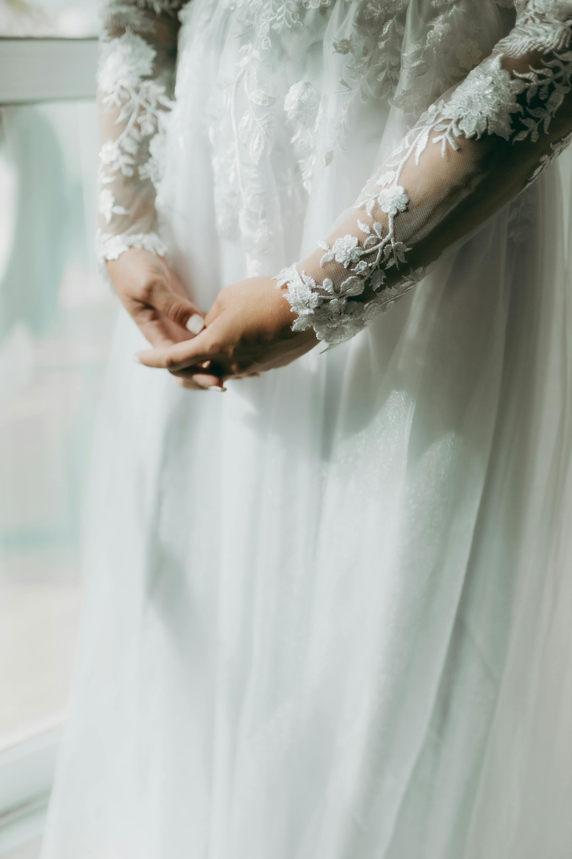 A woman in a wedding dress | Source: Pexels