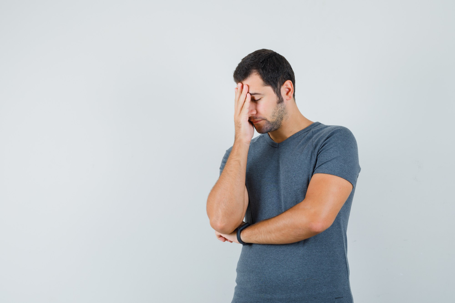 A distressed man | Source: Freepik