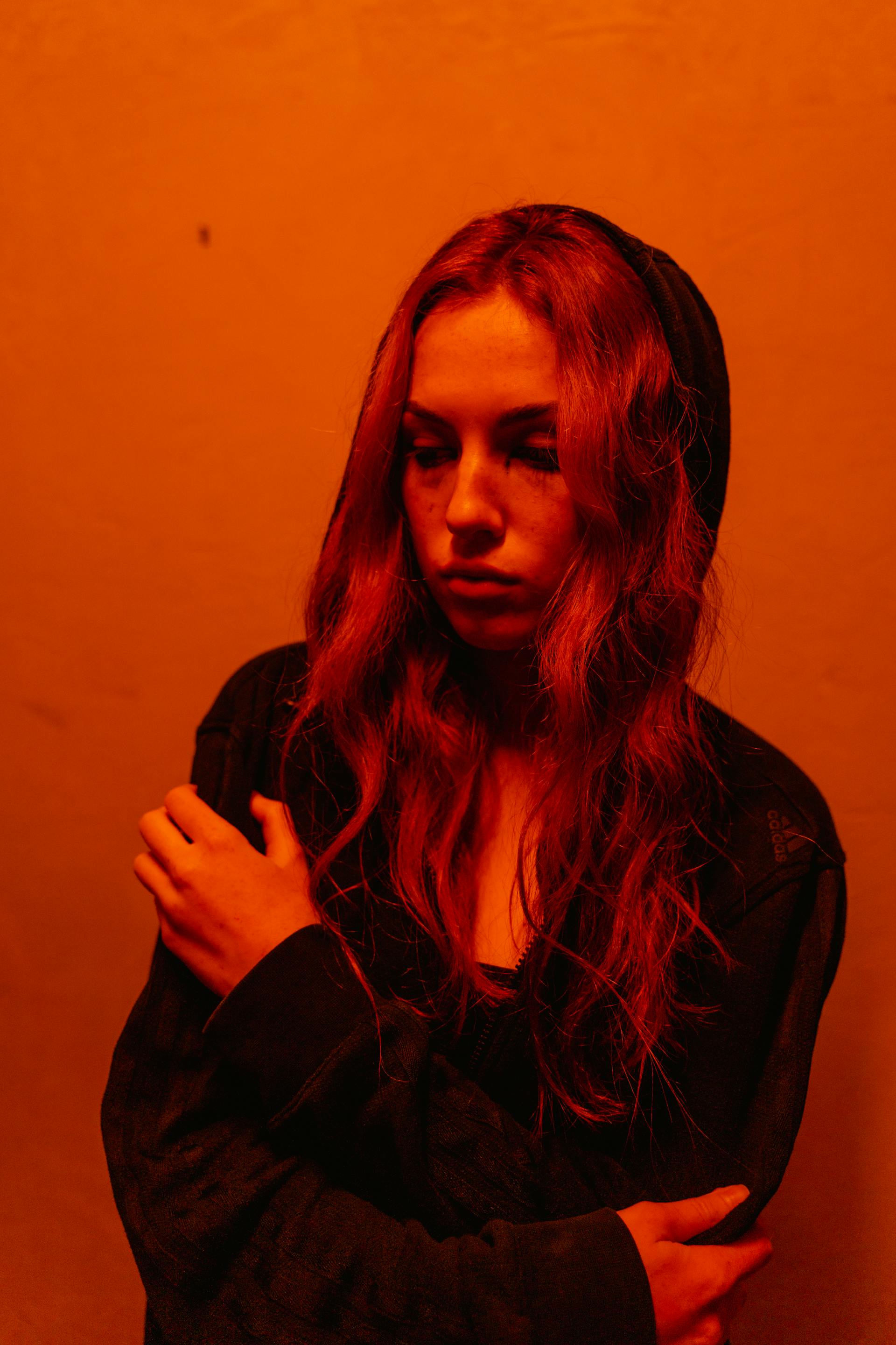 A sad-looking woman | Source: Pexels